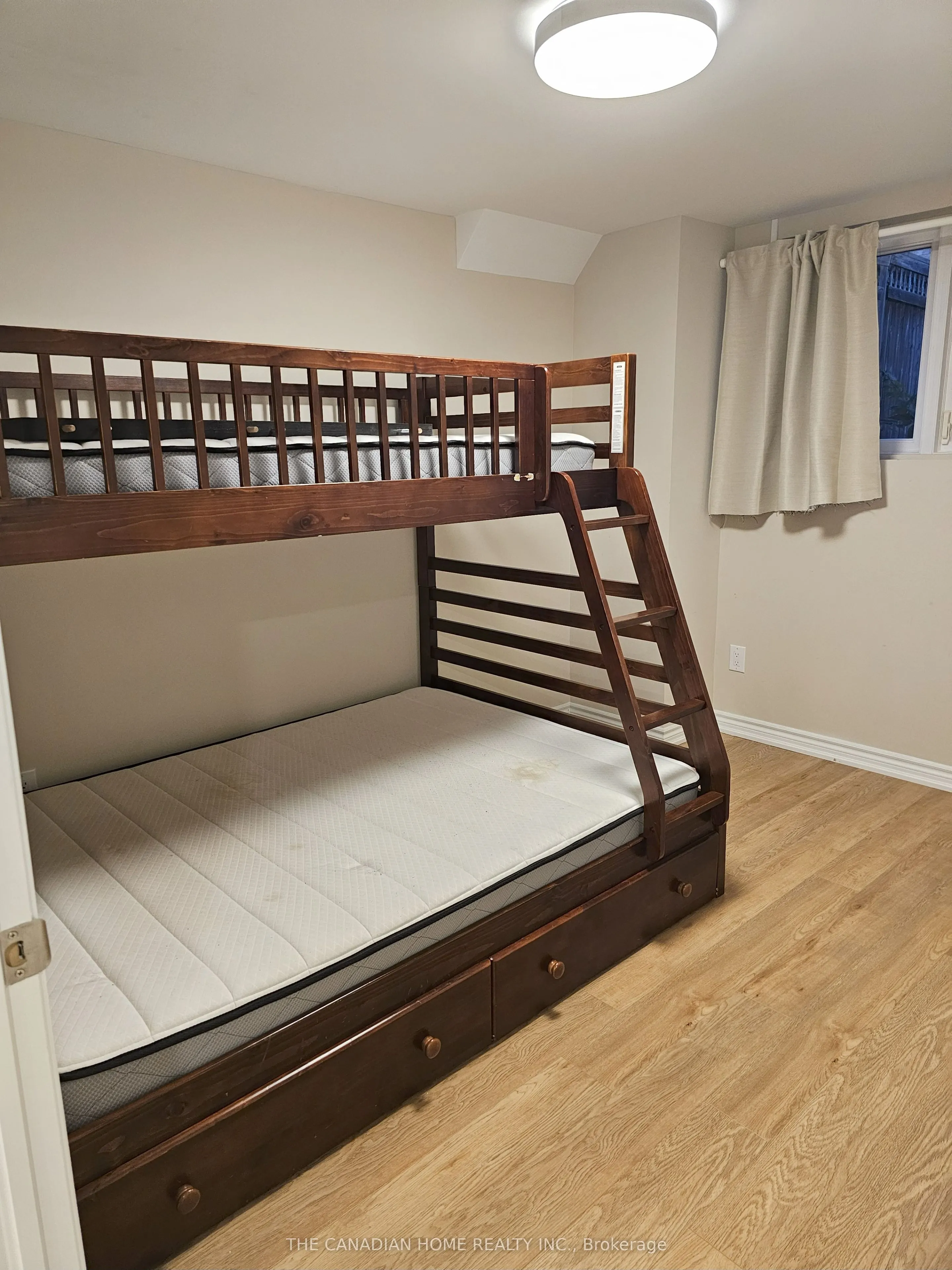28 Whitefoot Crescent, #BASEMENT