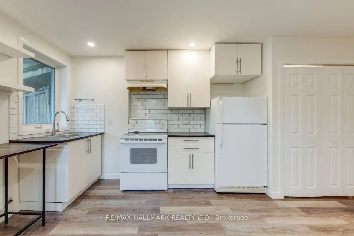 233 Kingston Road, #Main
