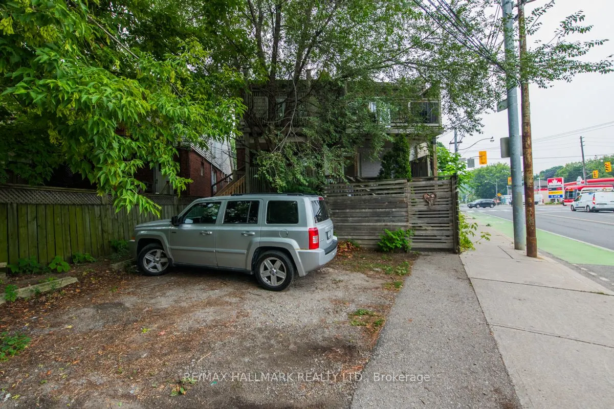 233 Kingston Road, #Main