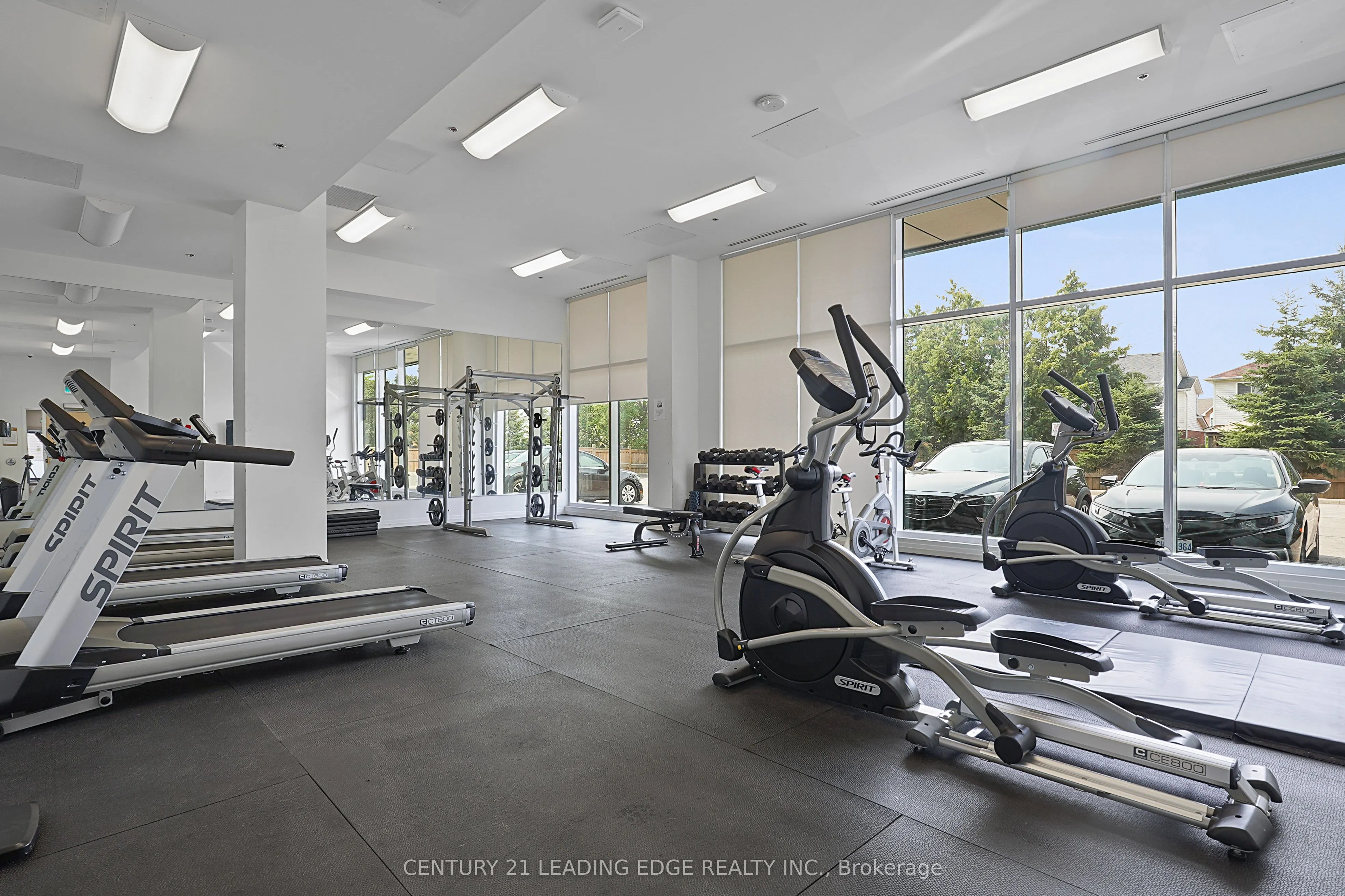 1900 Simcoe Street N, #701