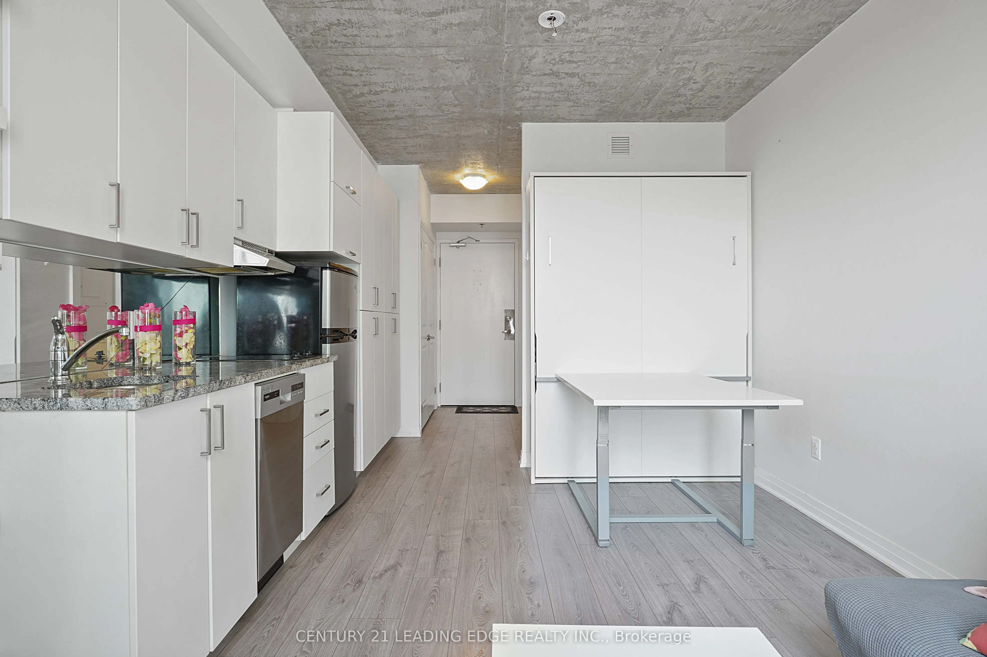 1900 Simcoe Street N, #701