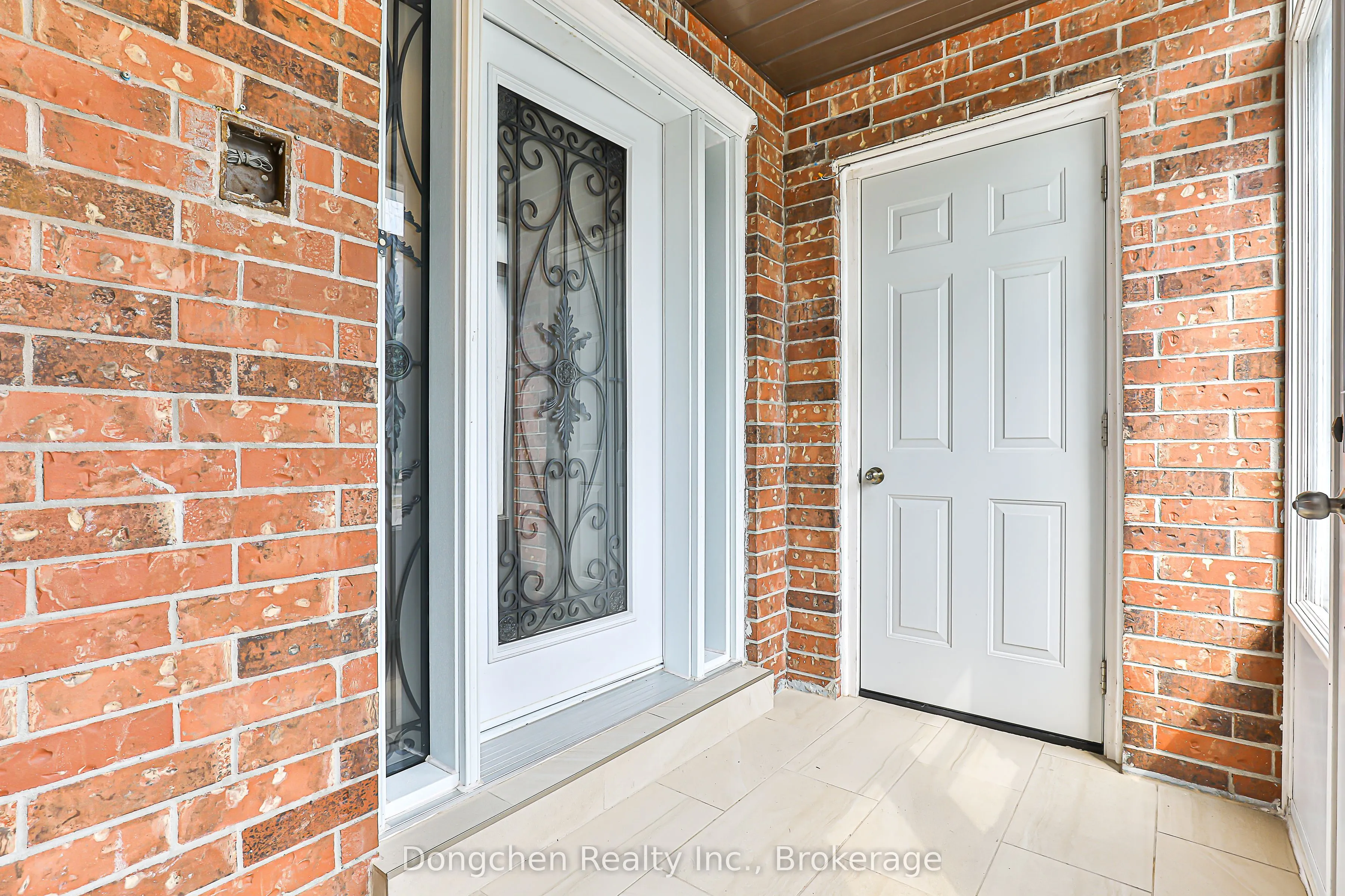 14 Carl Crescent