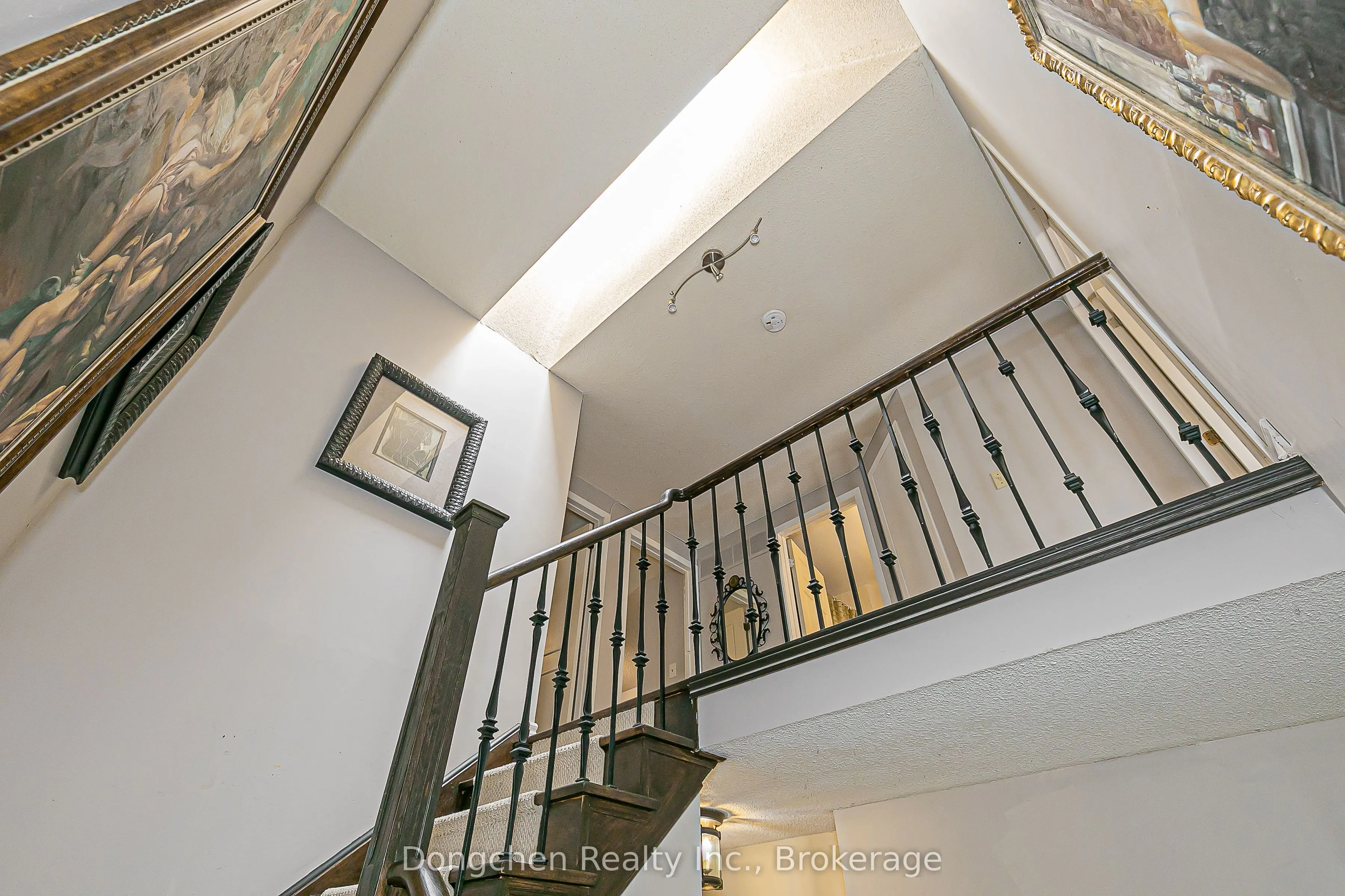 14 Carl Crescent