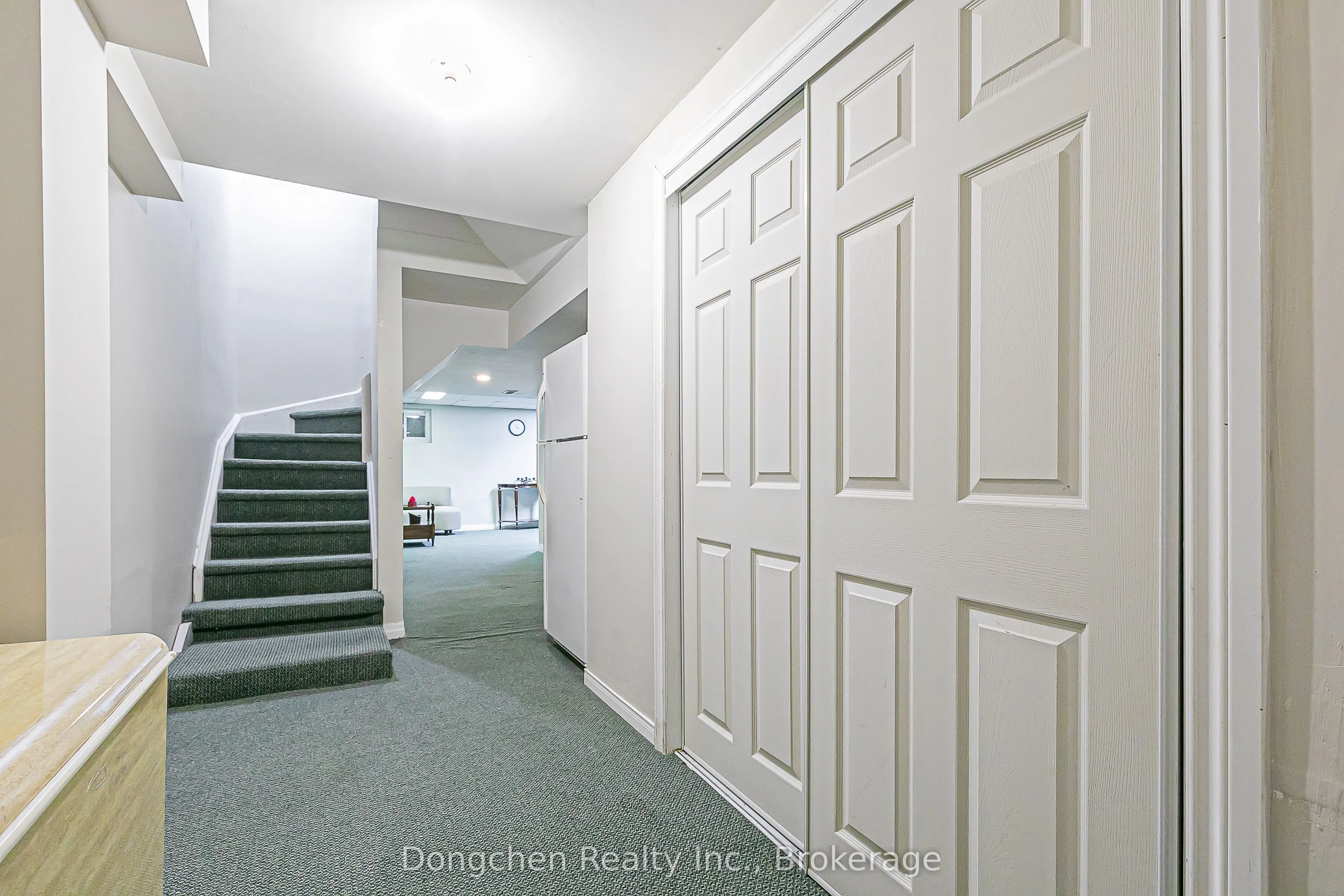 14 Carl Crescent