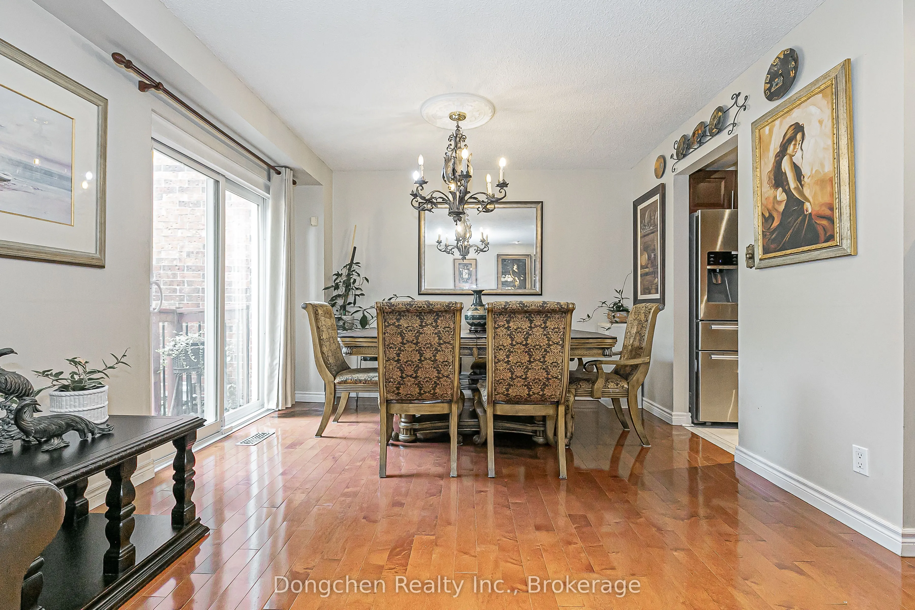 14 Carl Crescent