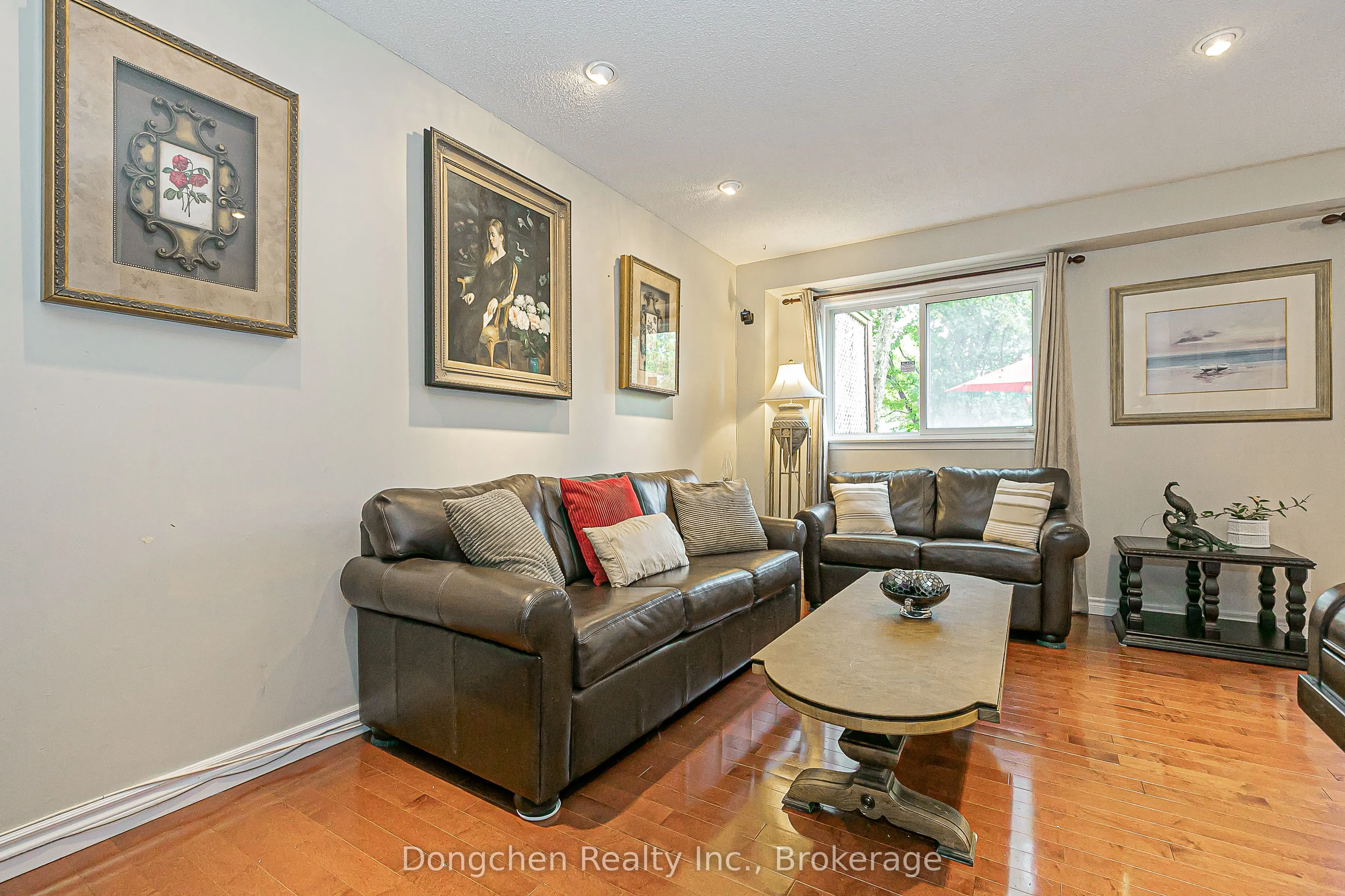 14 Carl Crescent