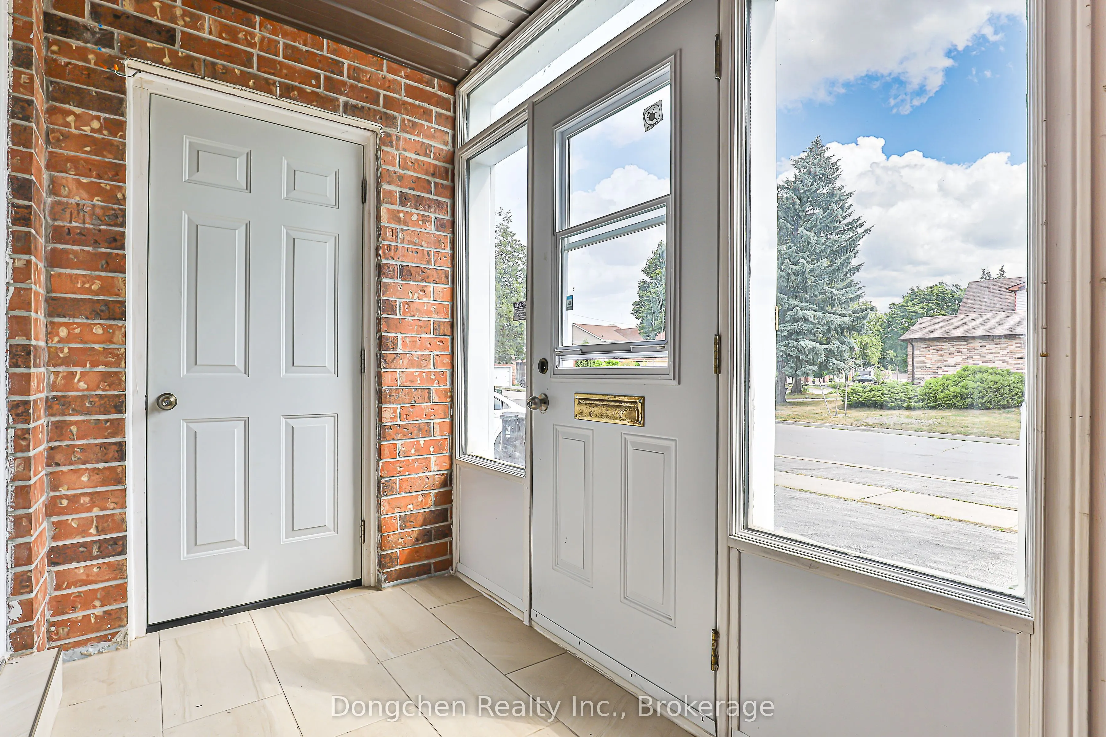 14 Carl Crescent