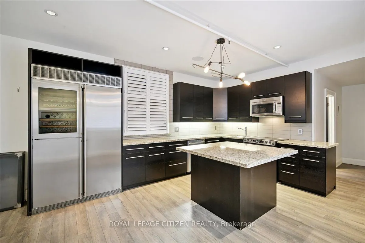 326 Carlaw Avenue, #201