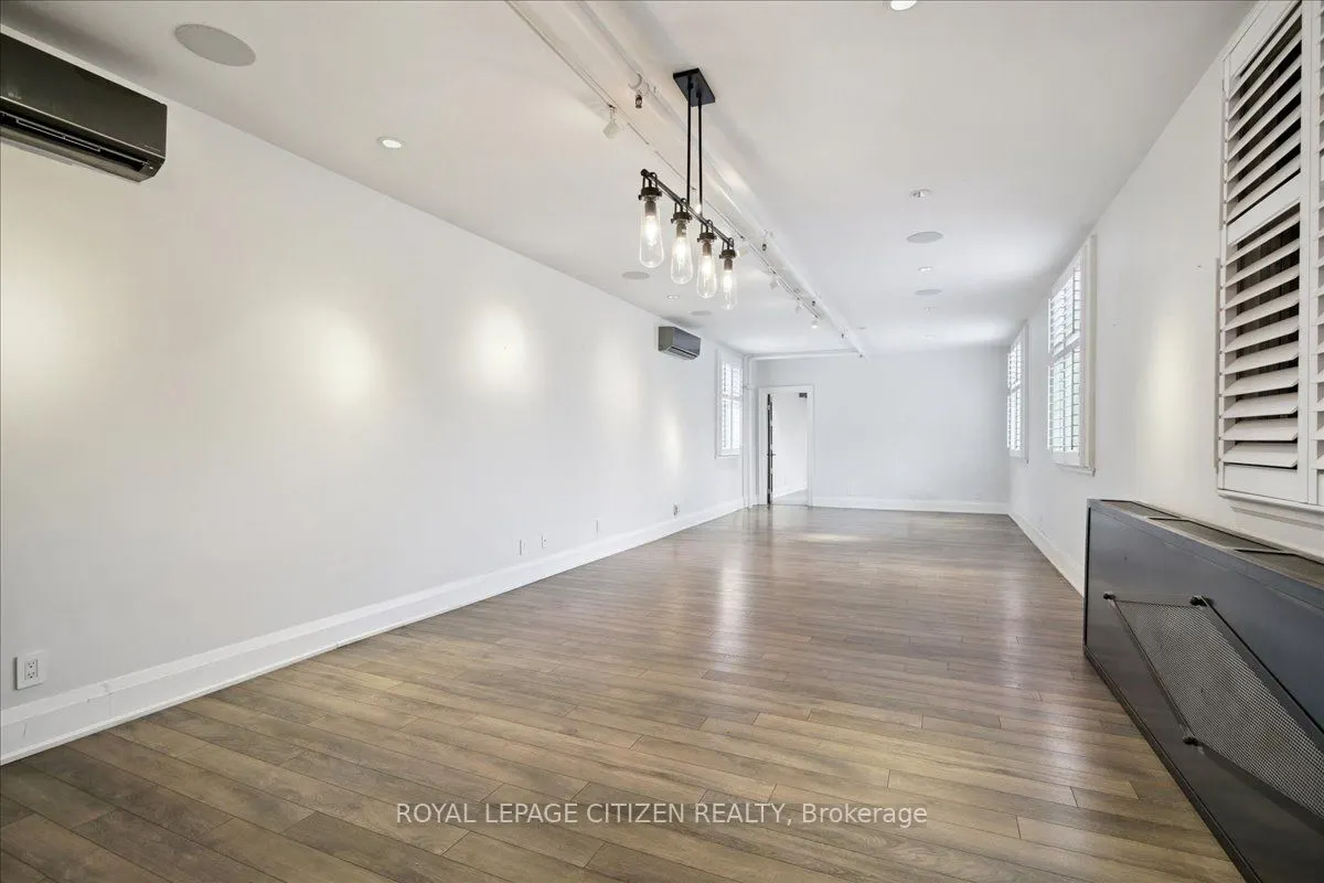 326 Carlaw Avenue, #201