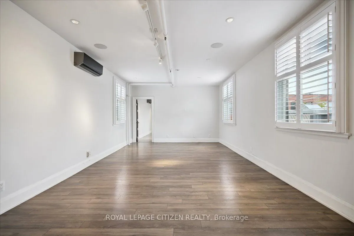 326 Carlaw Avenue, #201