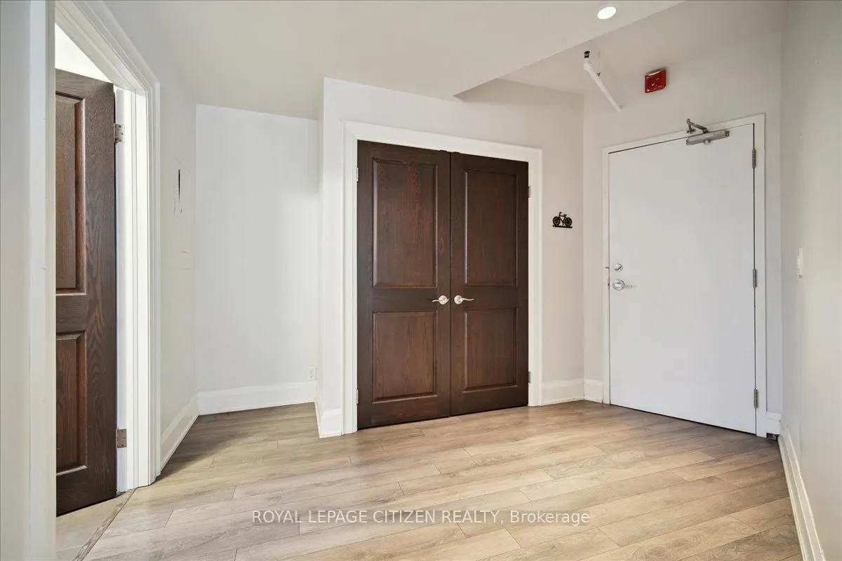 326 Carlaw Avenue, #201
