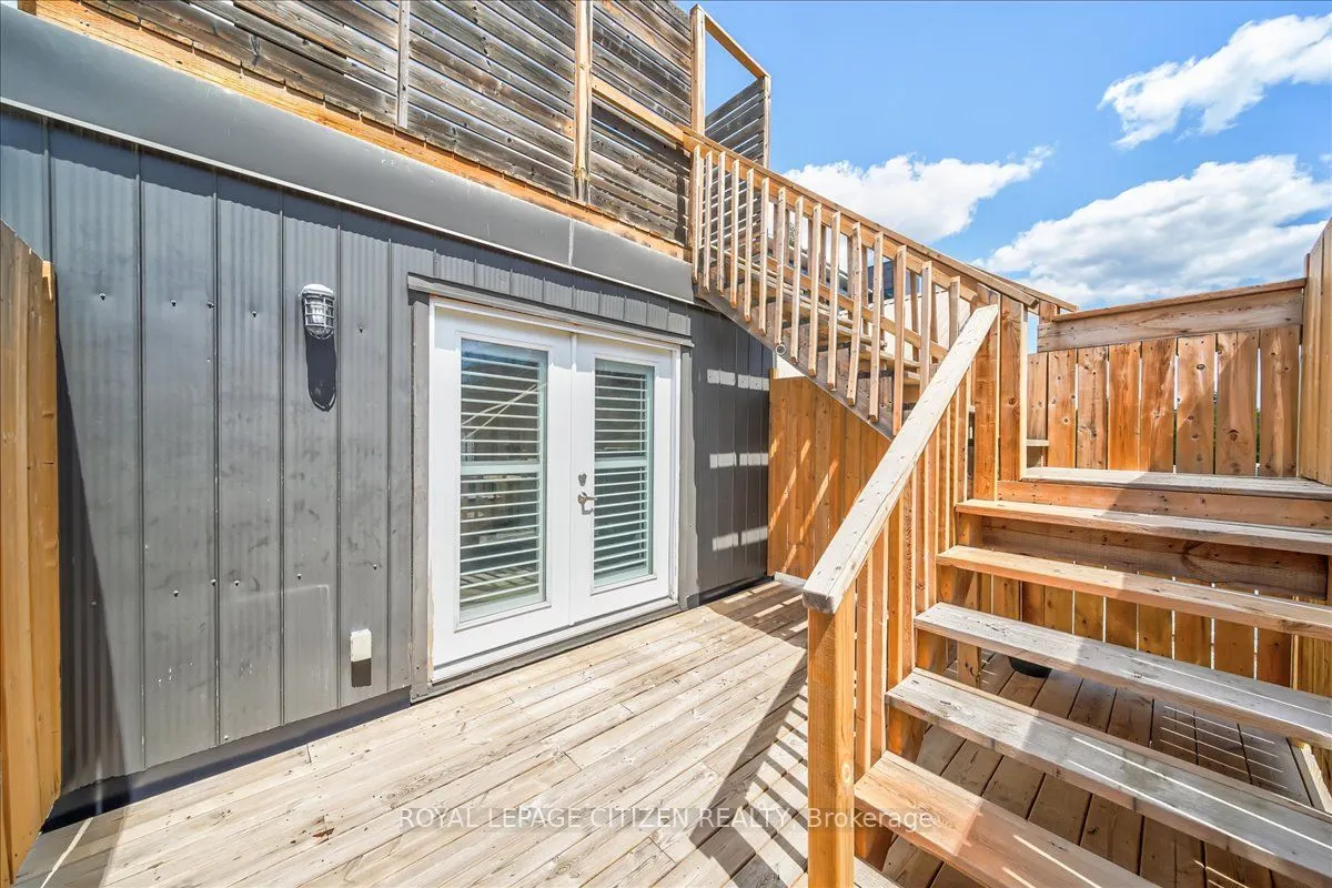 326 Carlaw Avenue, #201