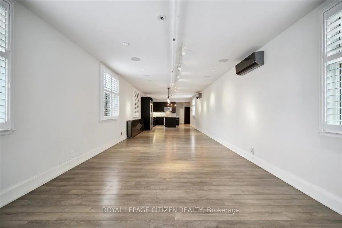 326 Carlaw Avenue, #201
