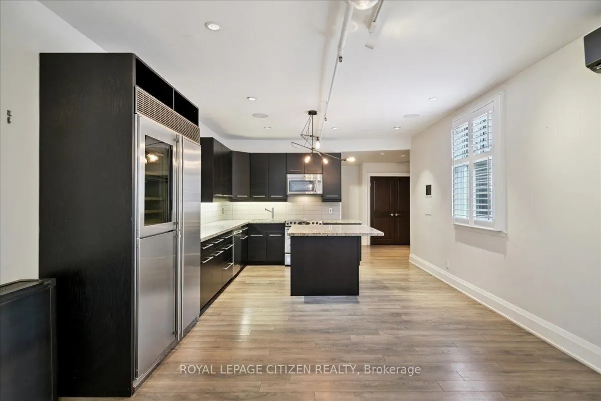 326 Carlaw Avenue, #201
