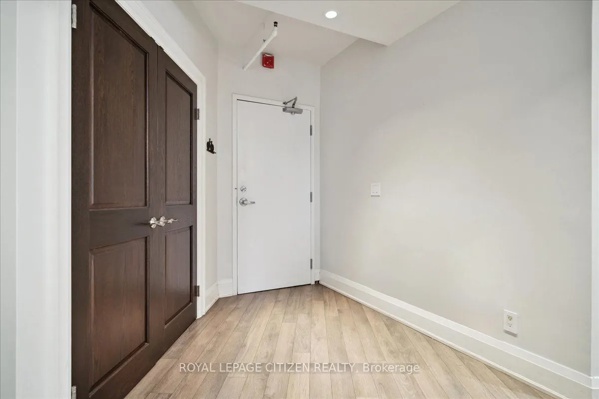 326 Carlaw Avenue, #201