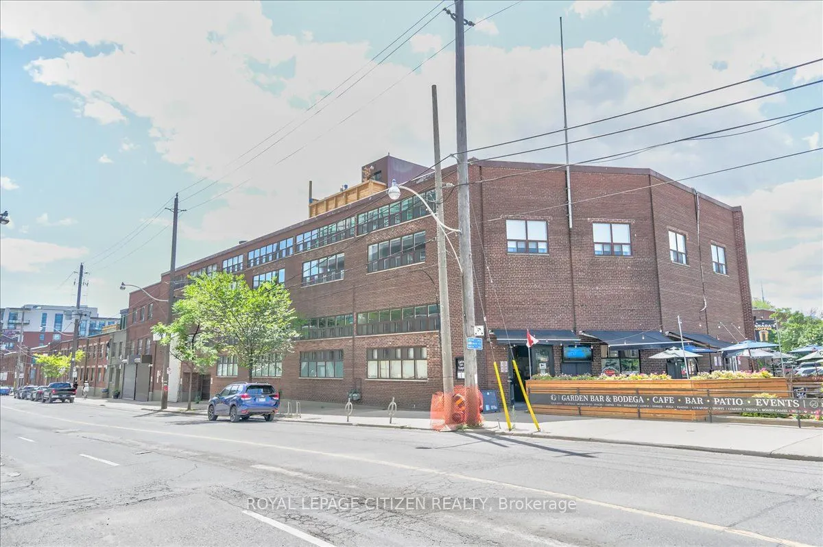 326 Carlaw Avenue, #201