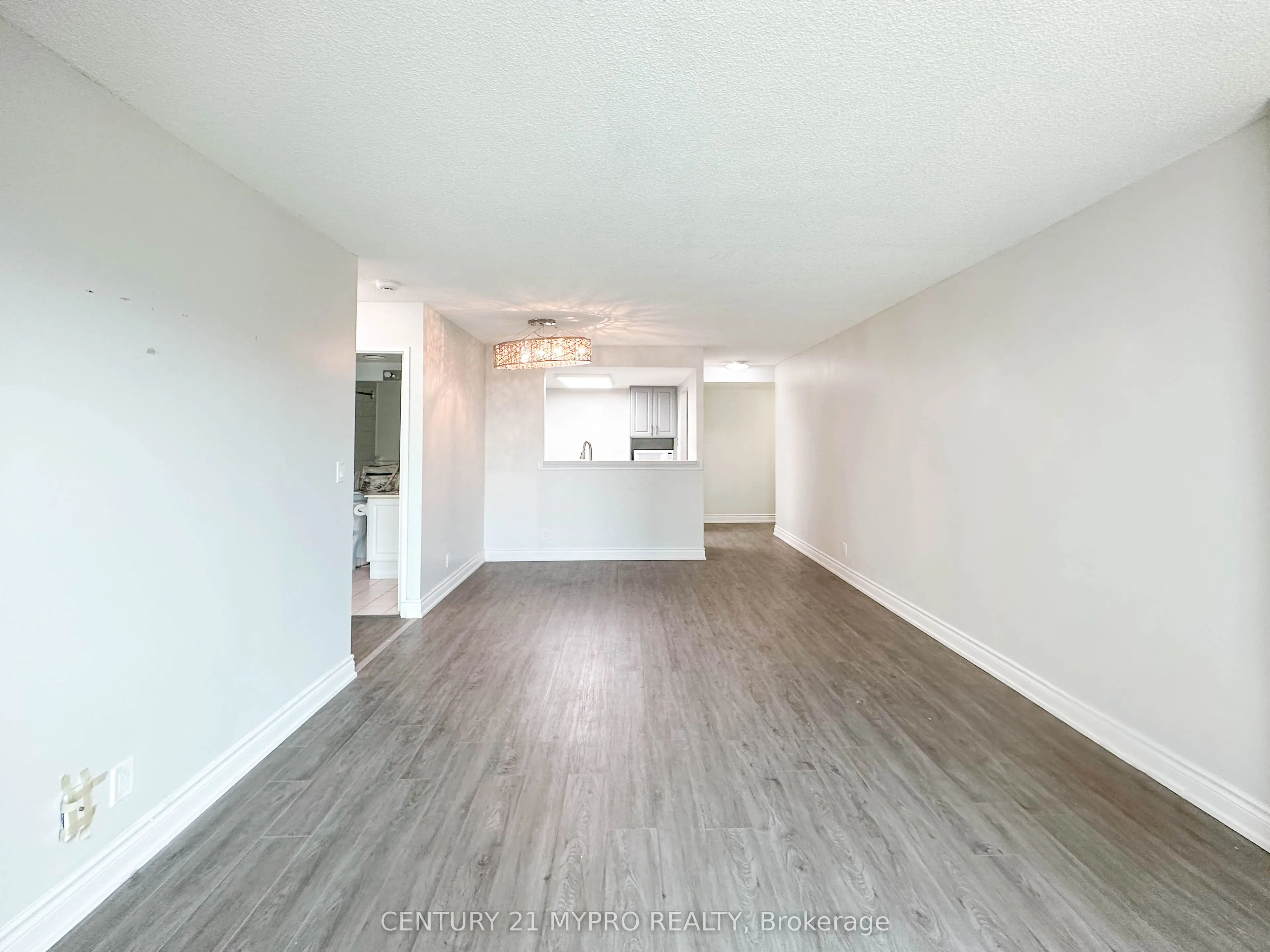 8 Lee Centre Drive, #913