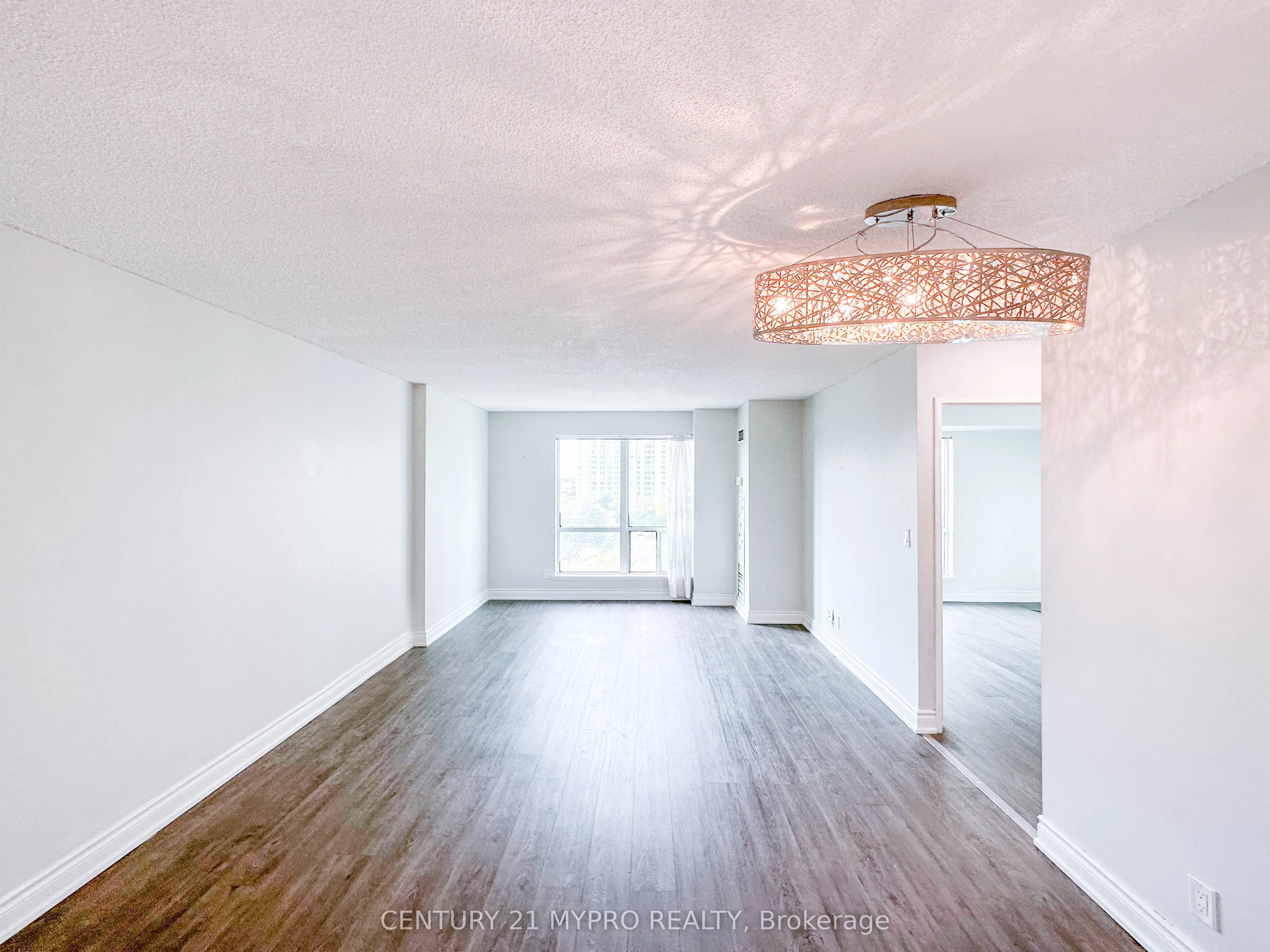 8 Lee Centre Drive, #913