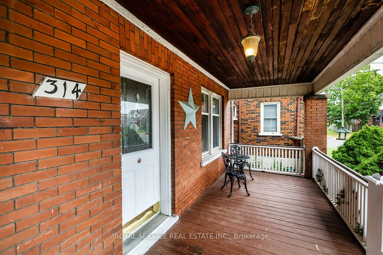 314 Gliddon Avenue