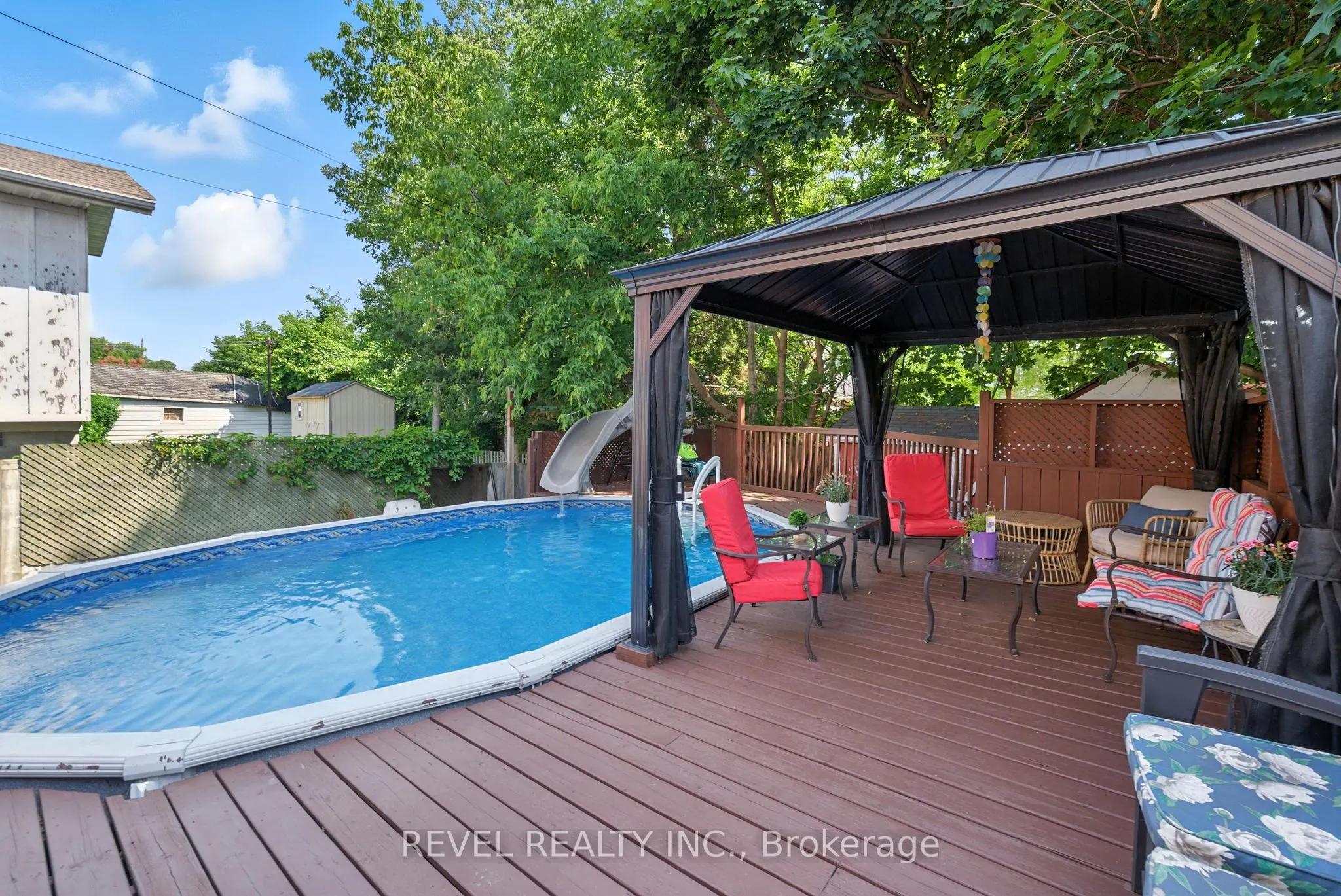 57 Rosehill Boulevard