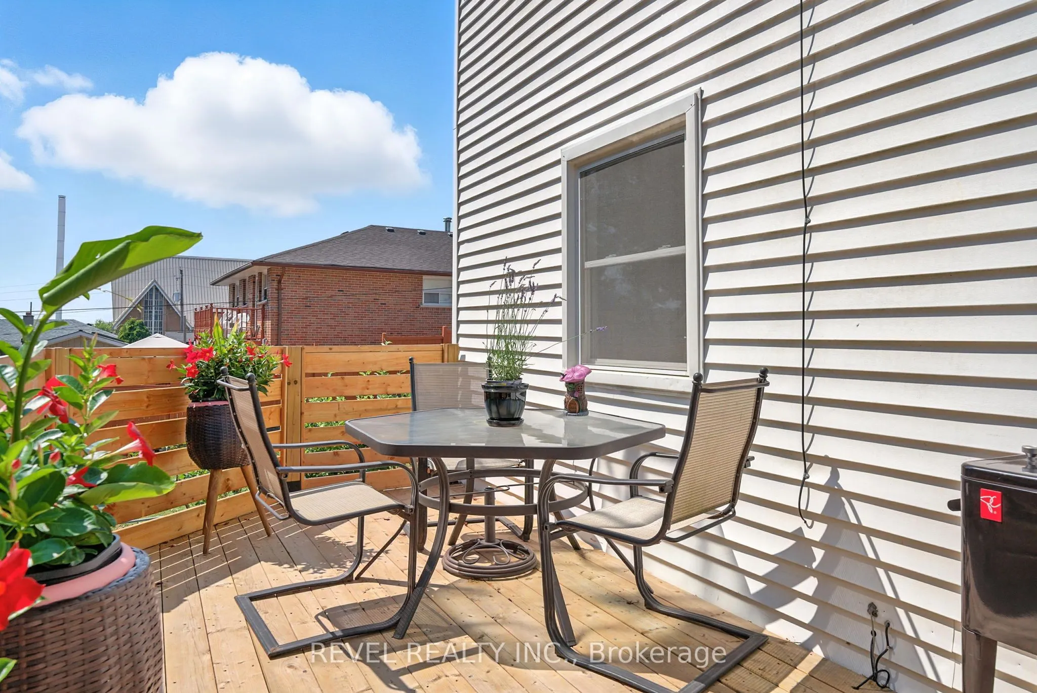 57 Rosehill Boulevard