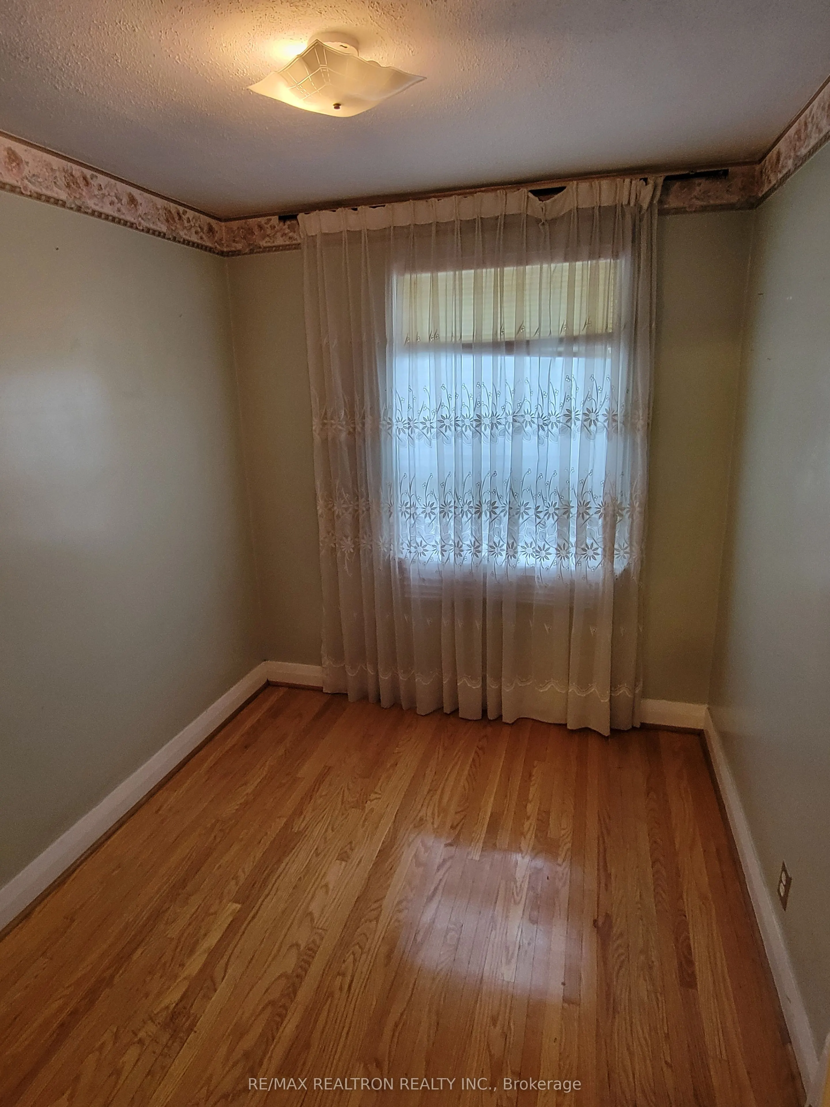 17 Atlee Avenue