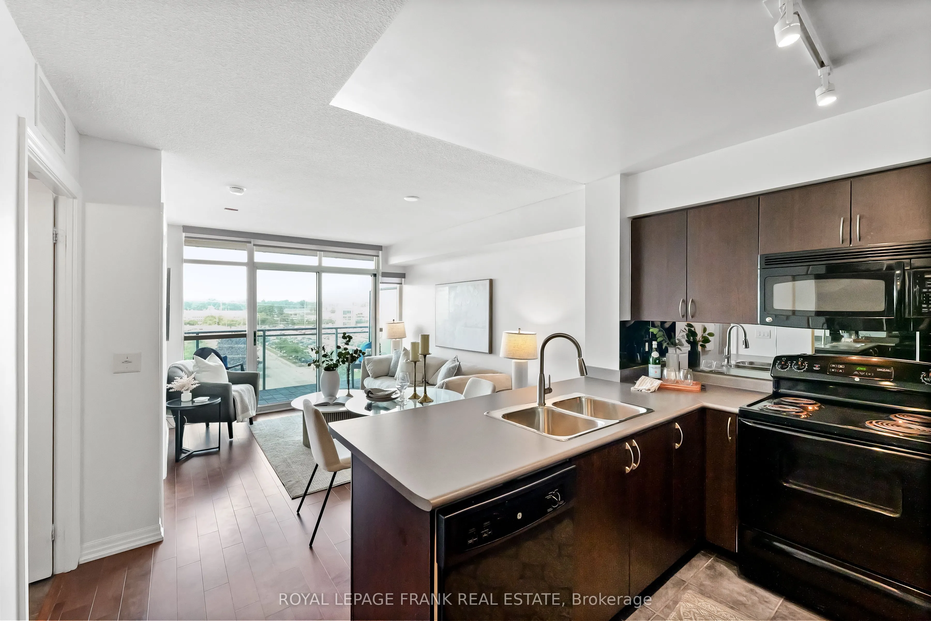 1600 Charles Street, #705