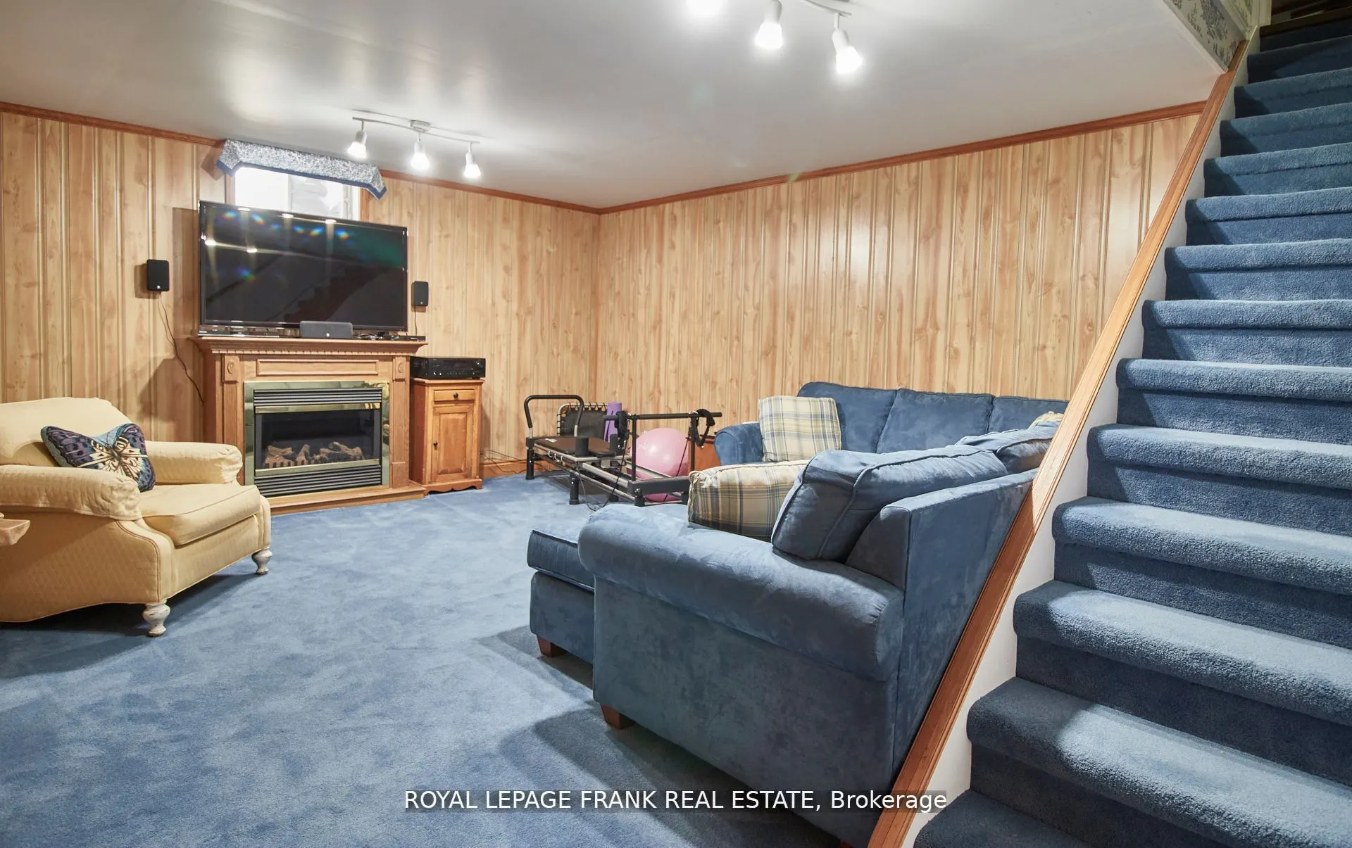 8298 Grasshopper Park Road