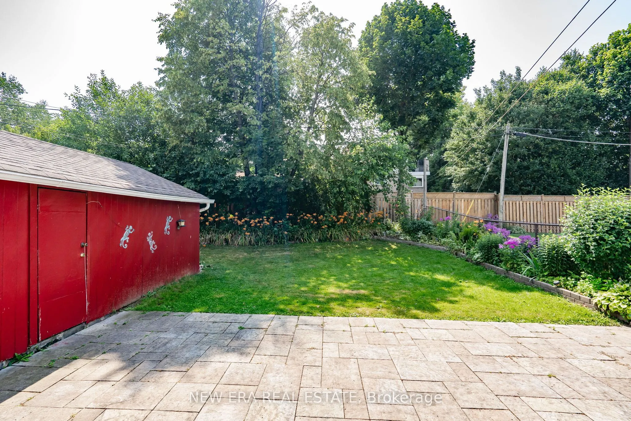258 Nipigon Street