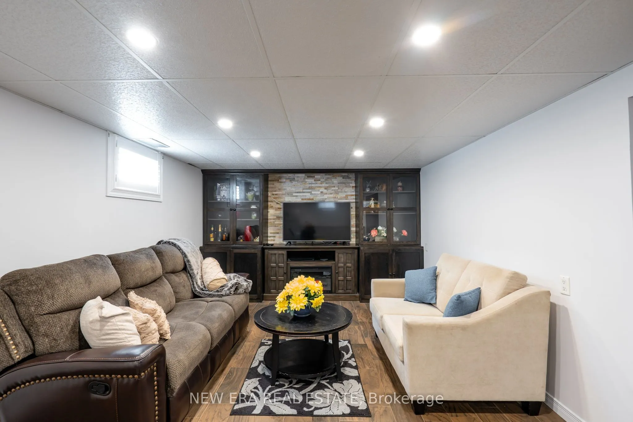 258 Nipigon Street