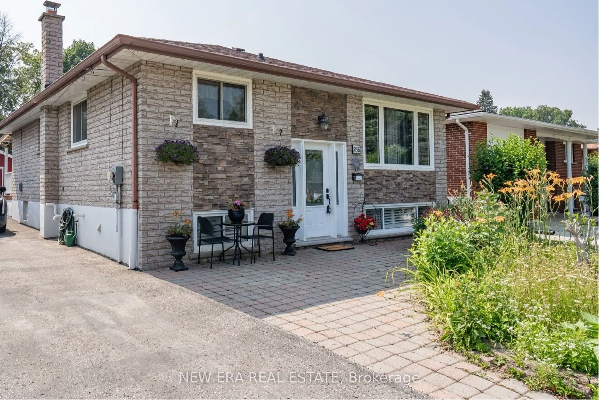258 Nipigon Street