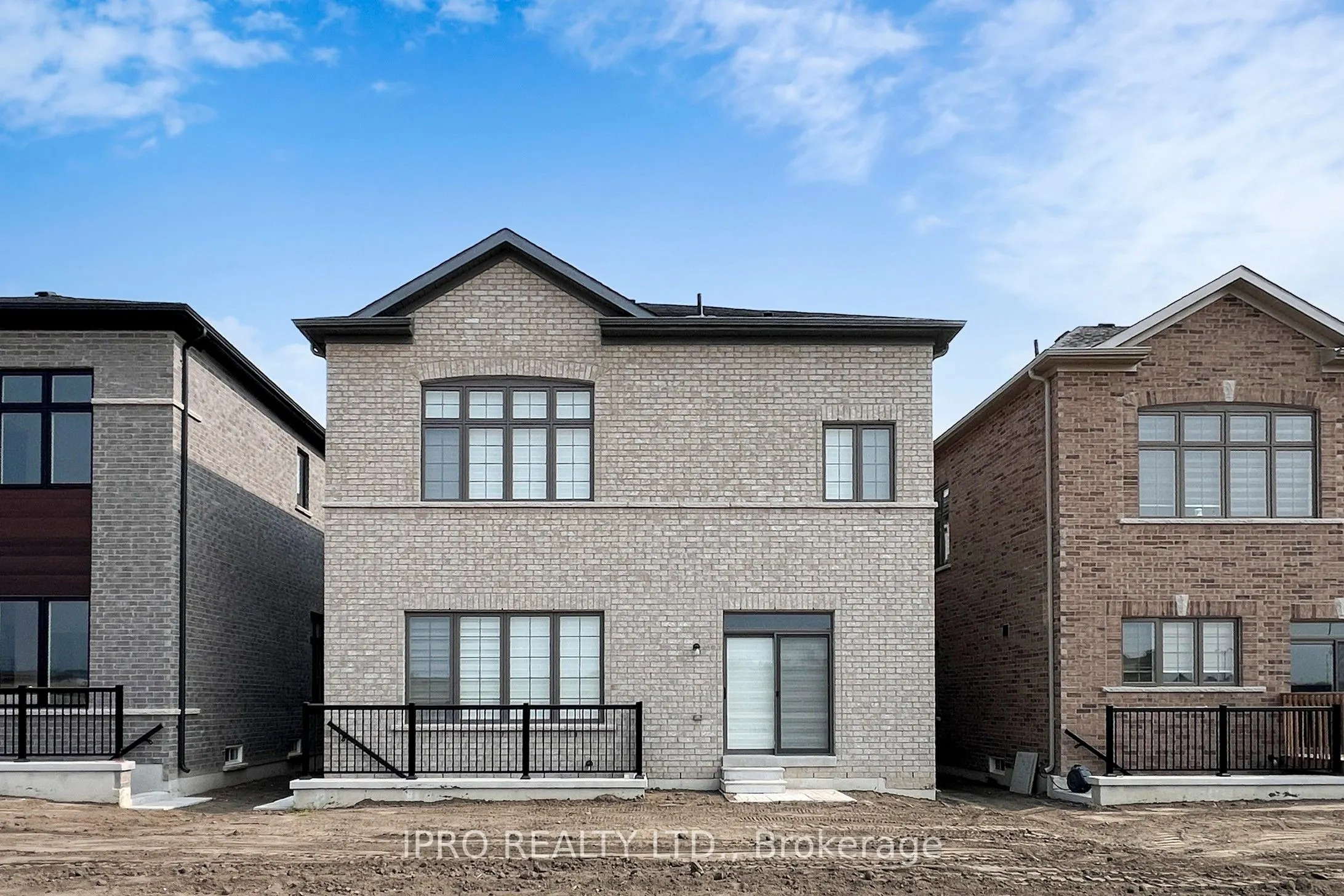 905 Rexton Drive