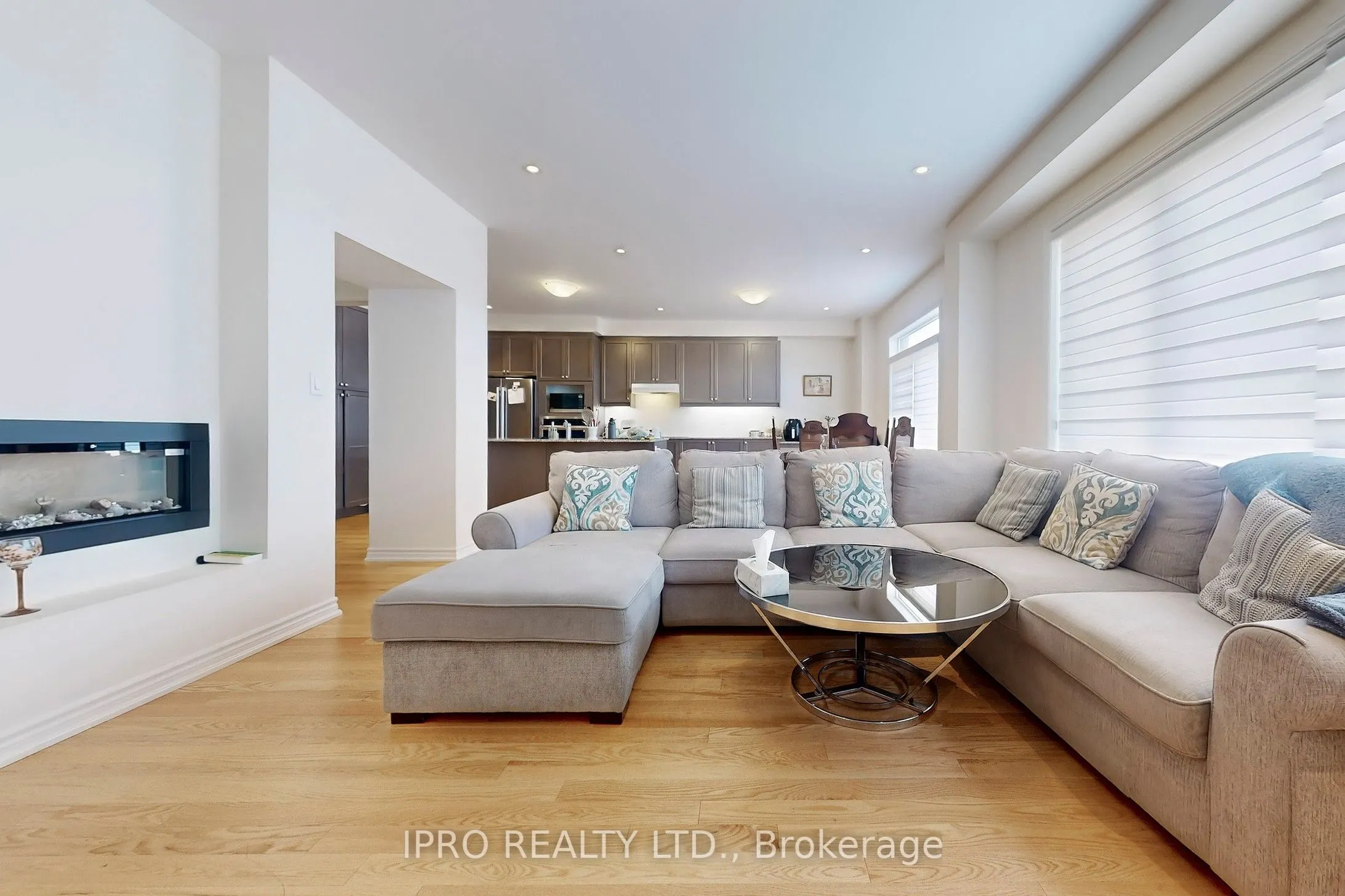 905 Rexton Drive
