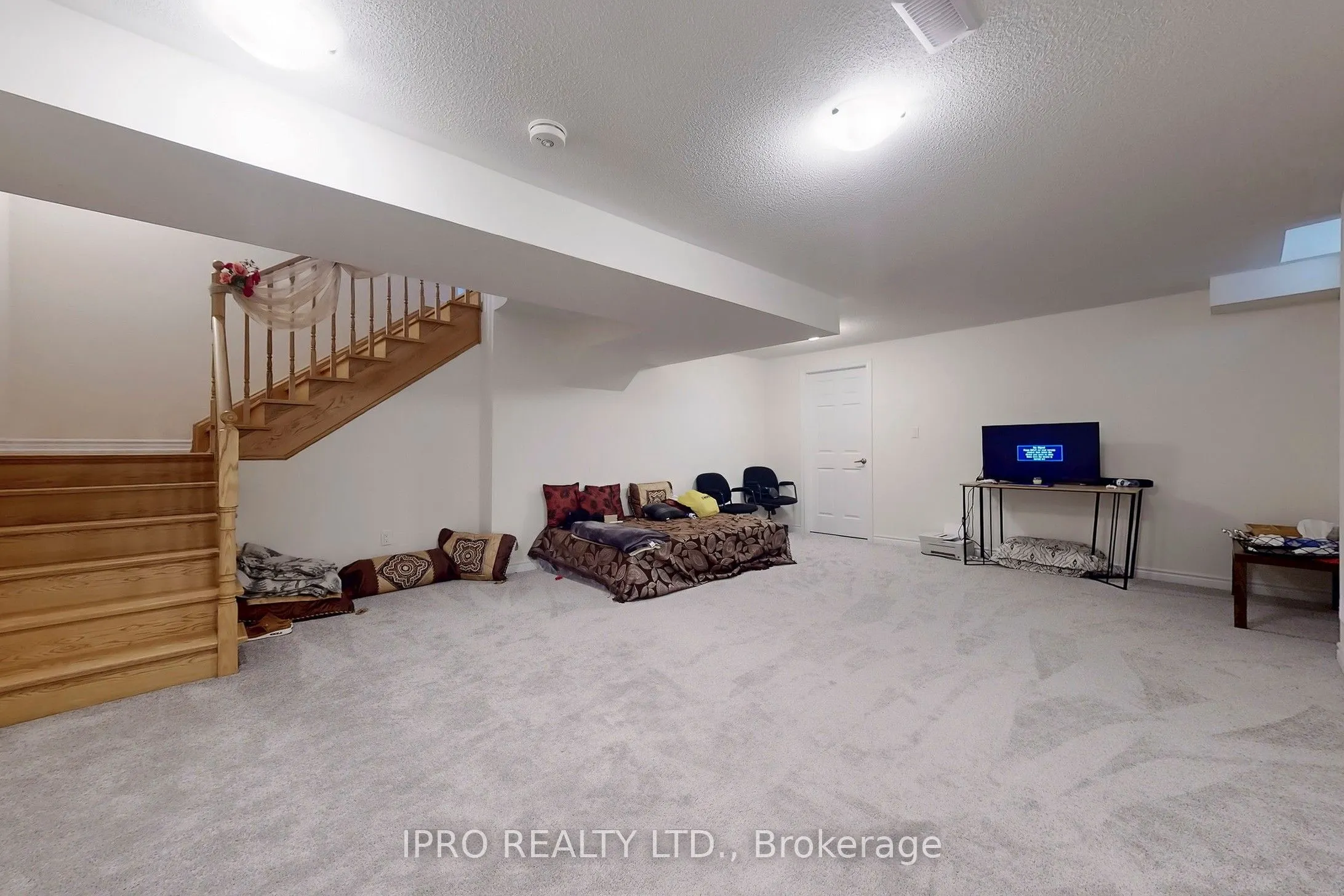 905 Rexton Drive