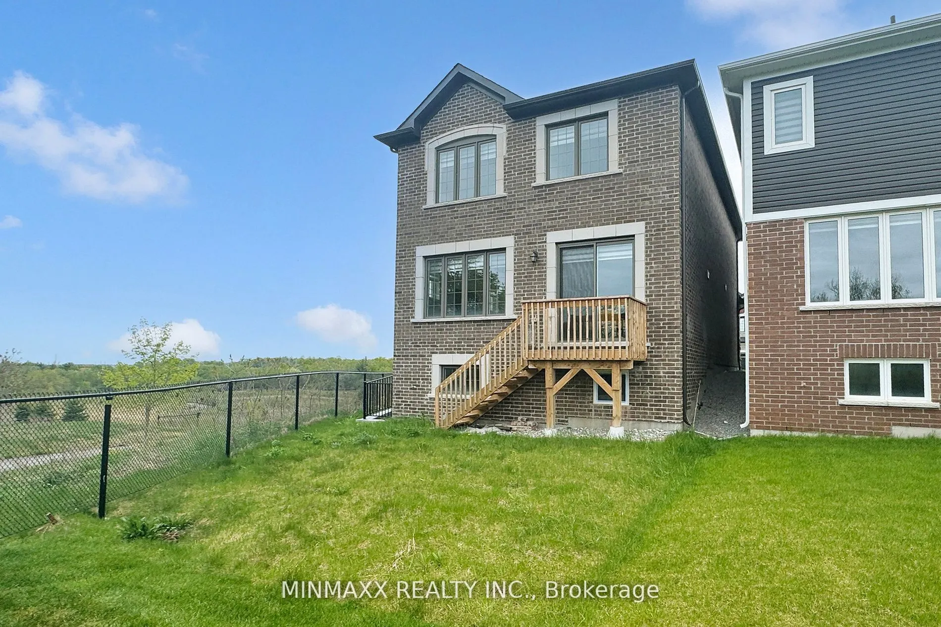 3050 Hollyberry Trail