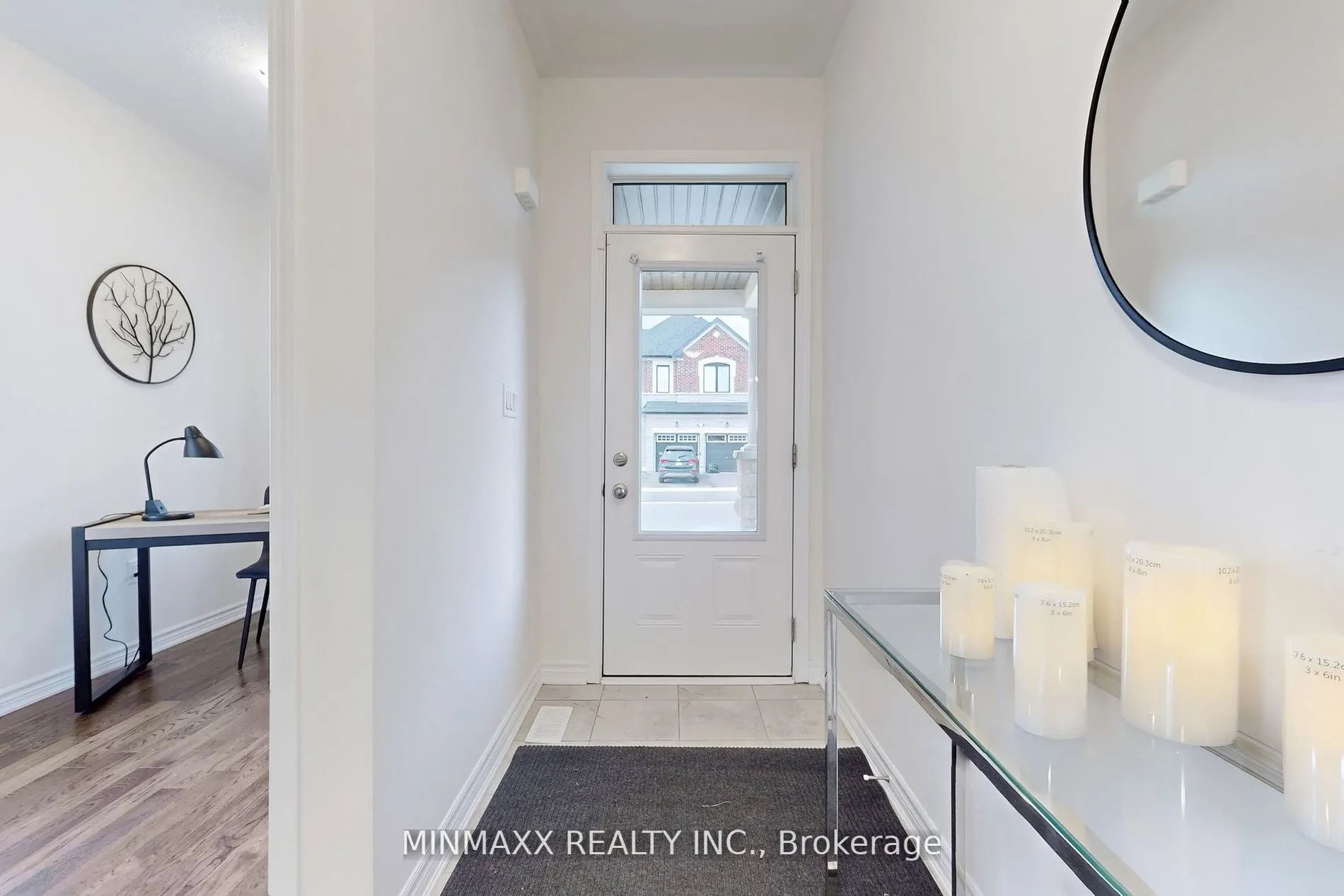 3050 Hollyberry Trail