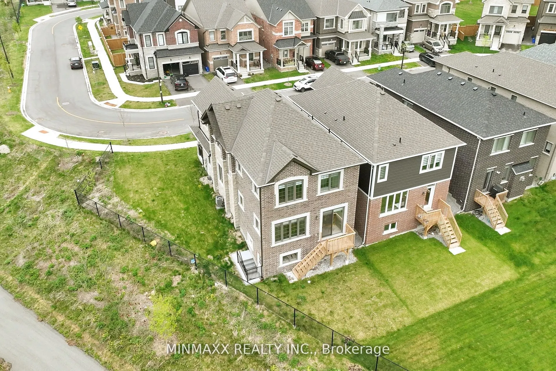 3050 Hollyberry Trail