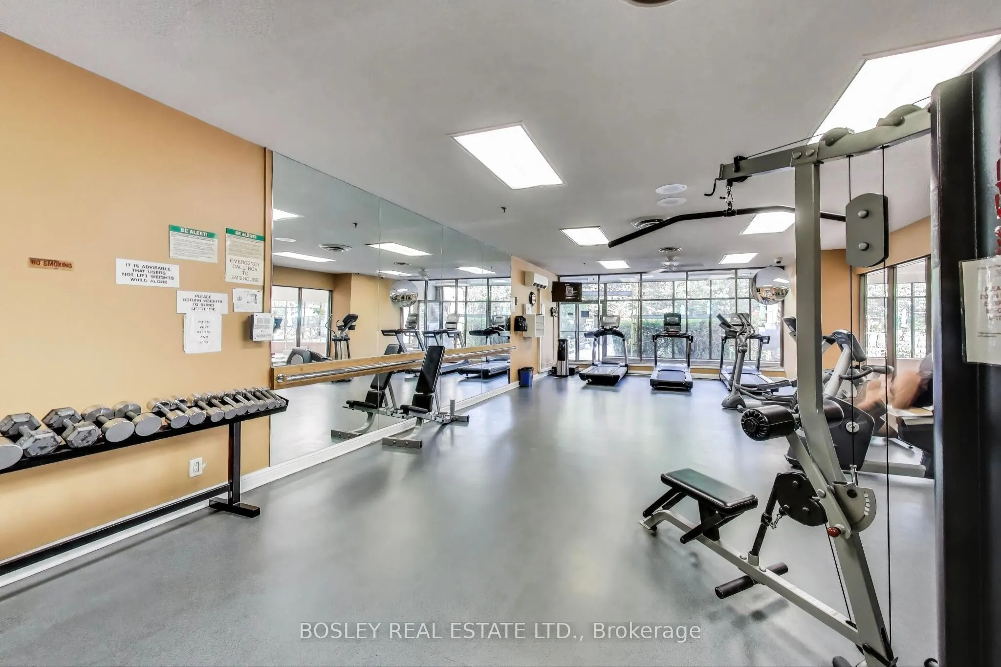 1880 Valley Farm Road, #926