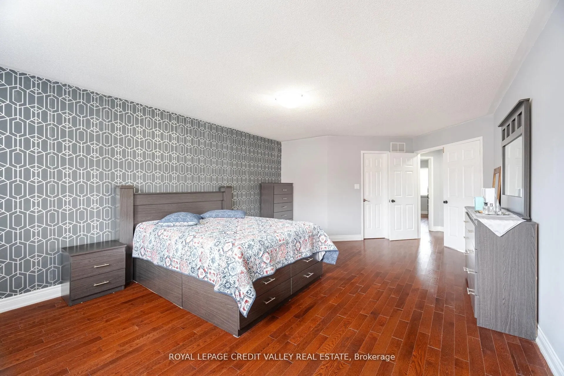 12 Greenhalf Drive