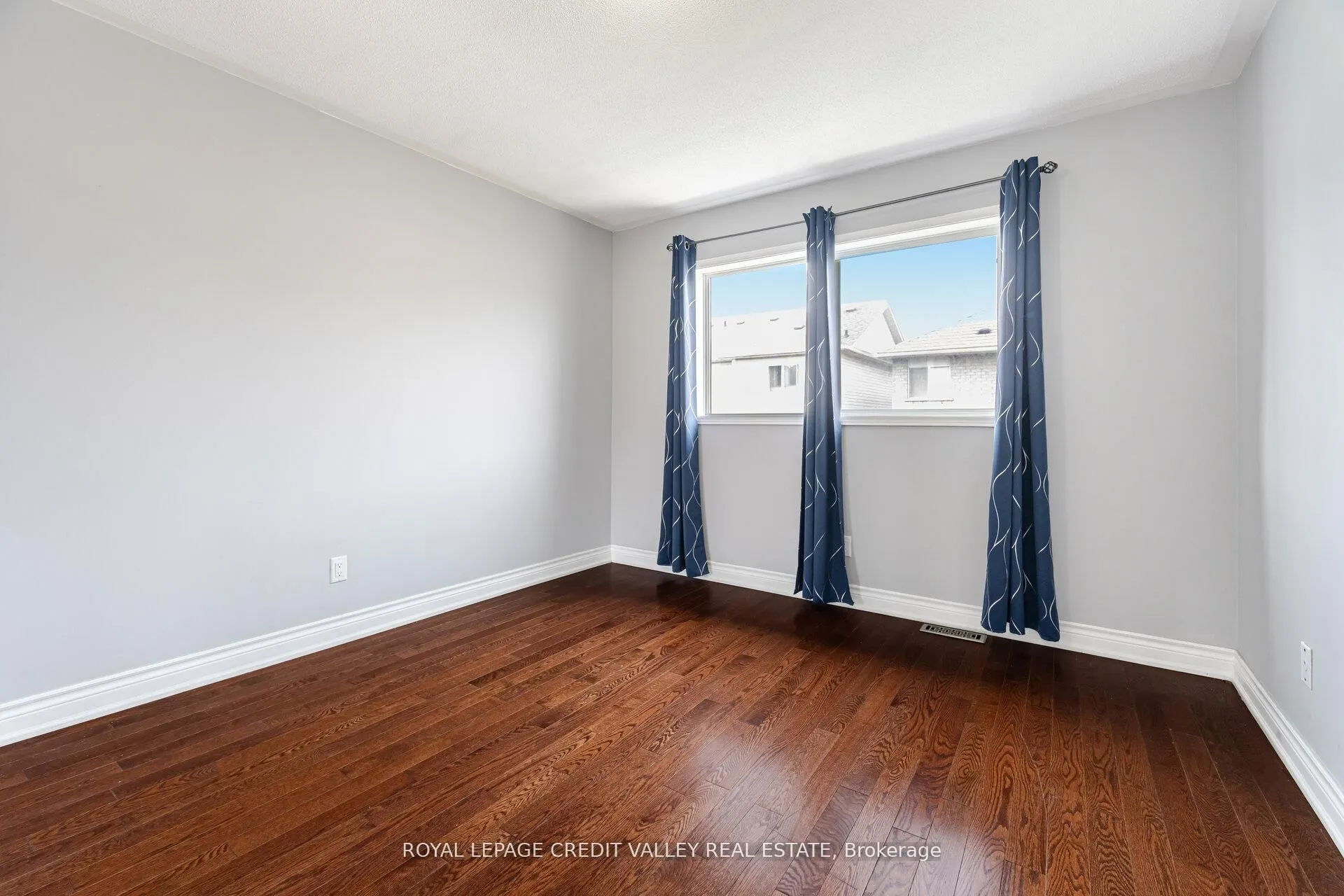 12 Greenhalf Drive
