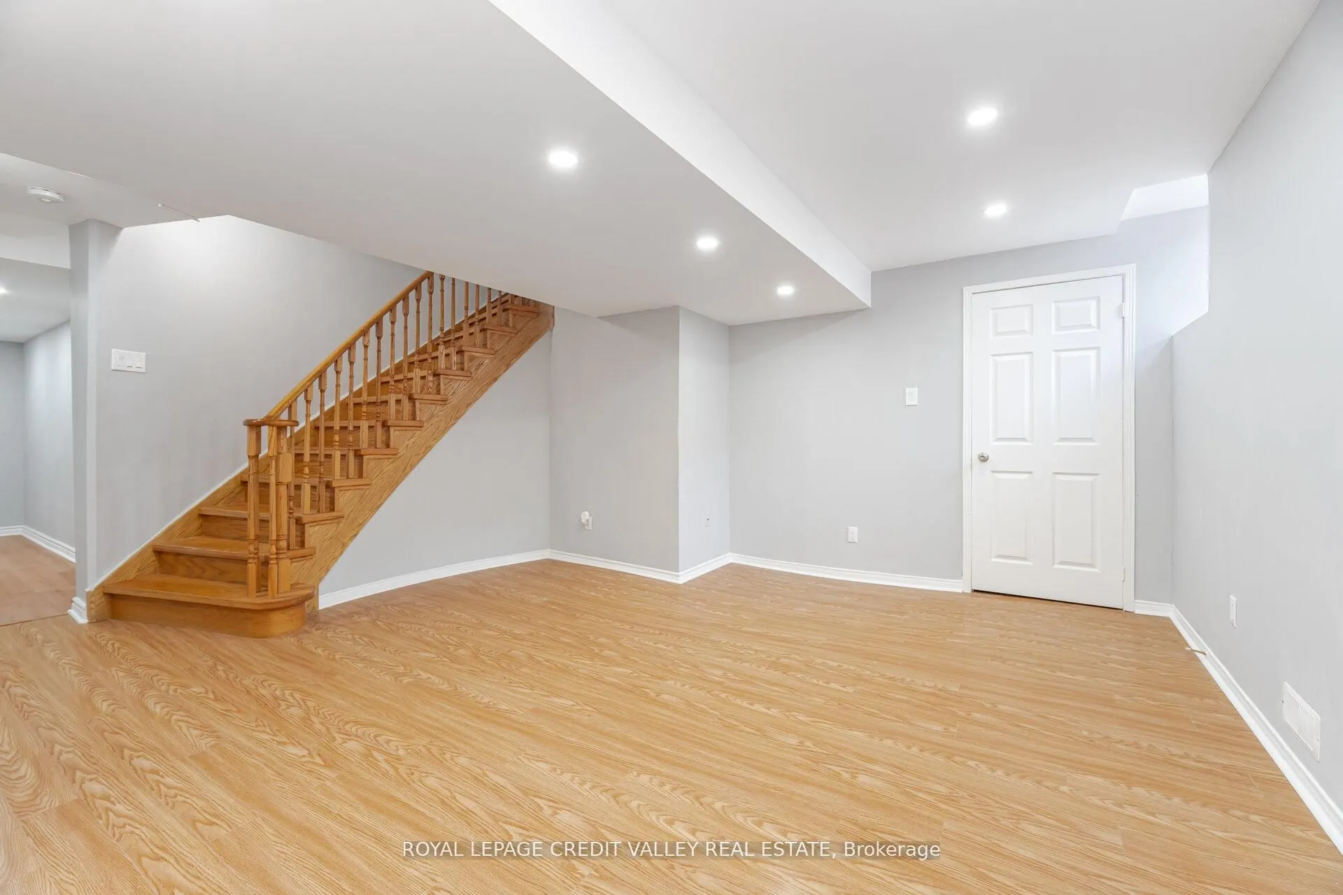 12 Greenhalf Drive