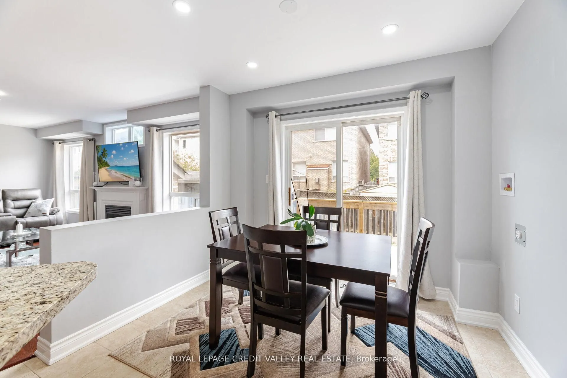 12 Greenhalf Drive