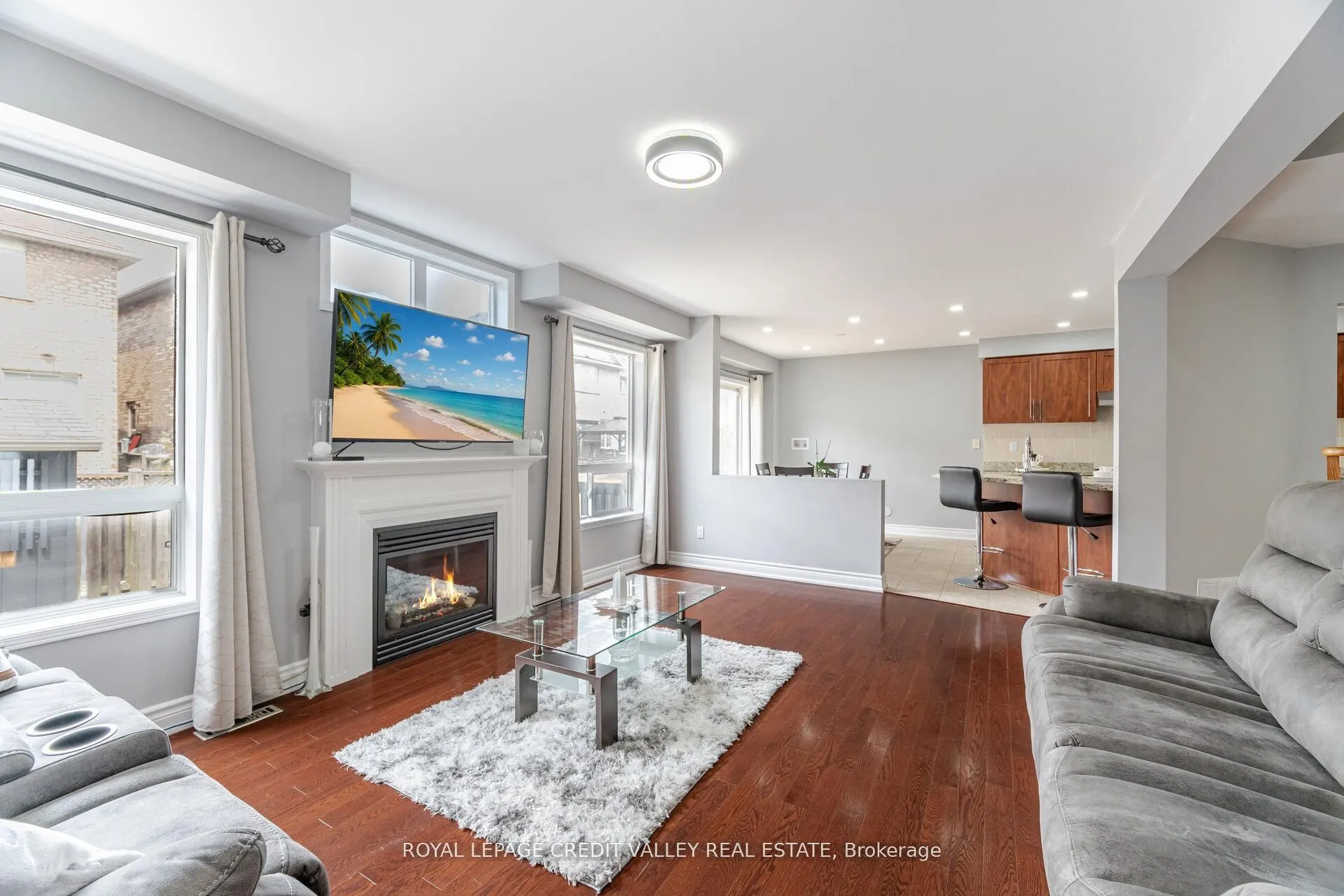 12 Greenhalf Drive
