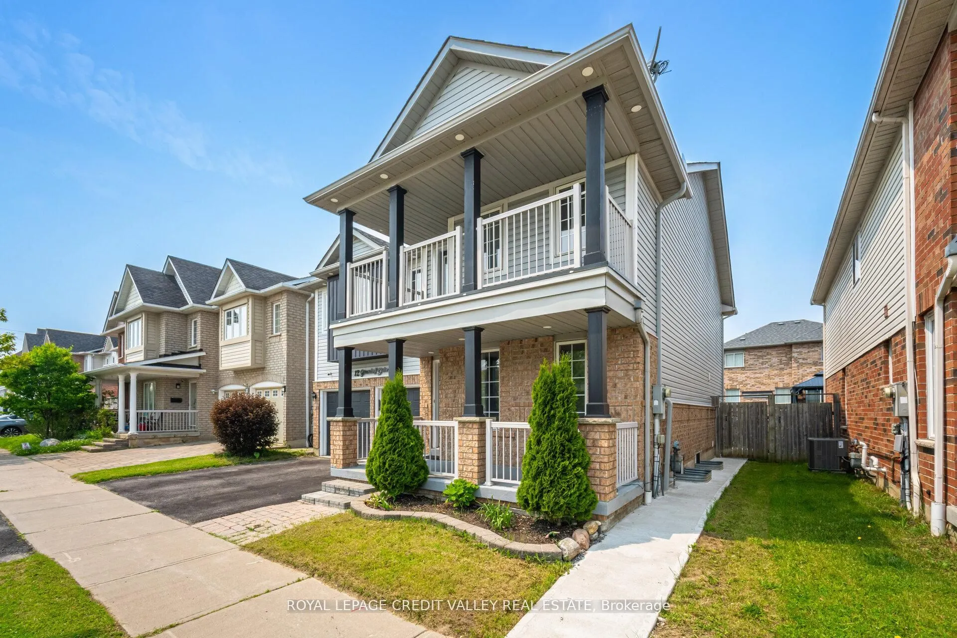 12 Greenhalf Drive