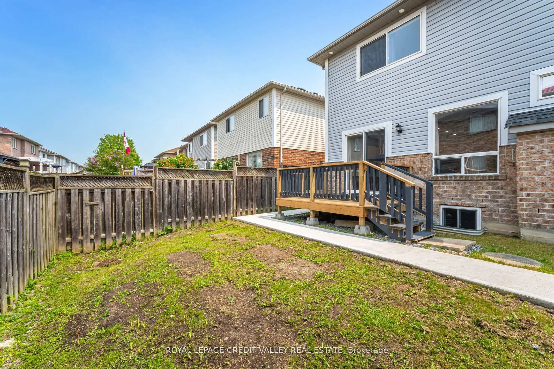 12 Greenhalf Drive