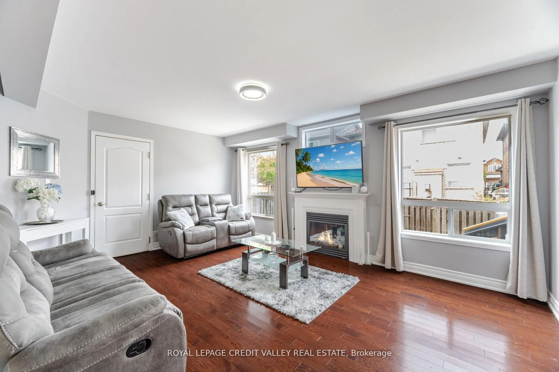 12 Greenhalf Drive