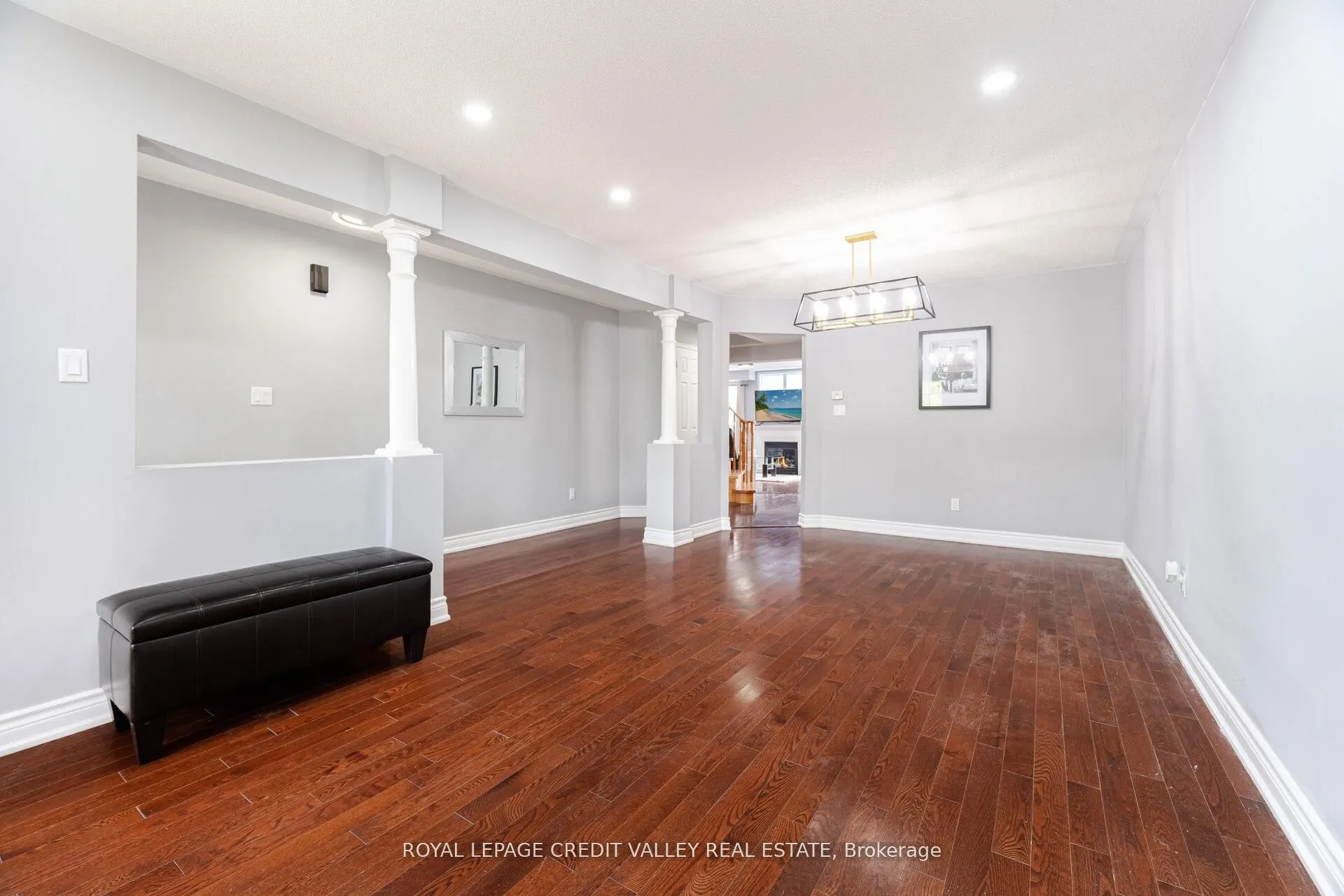 12 Greenhalf Drive