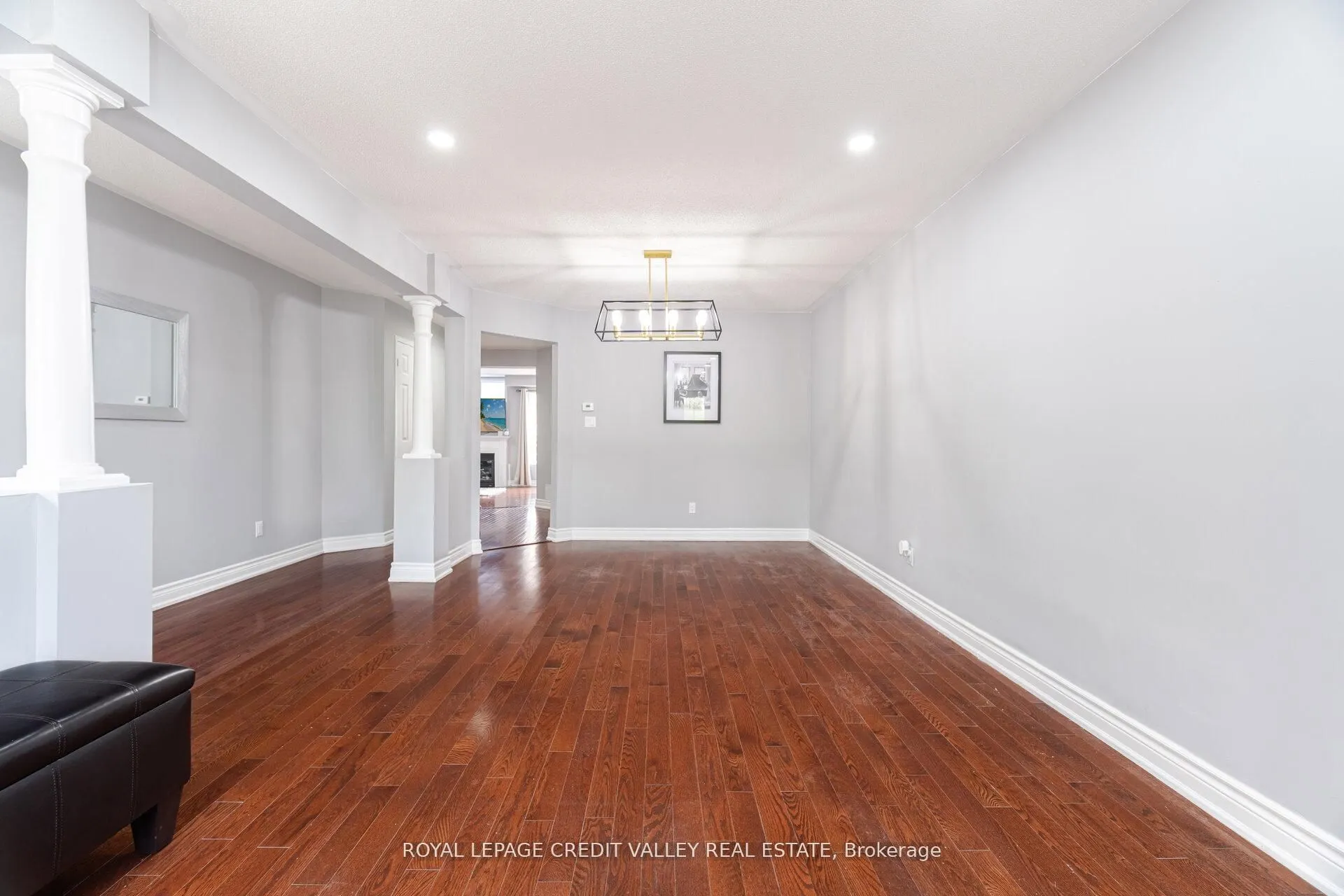 12 Greenhalf Drive