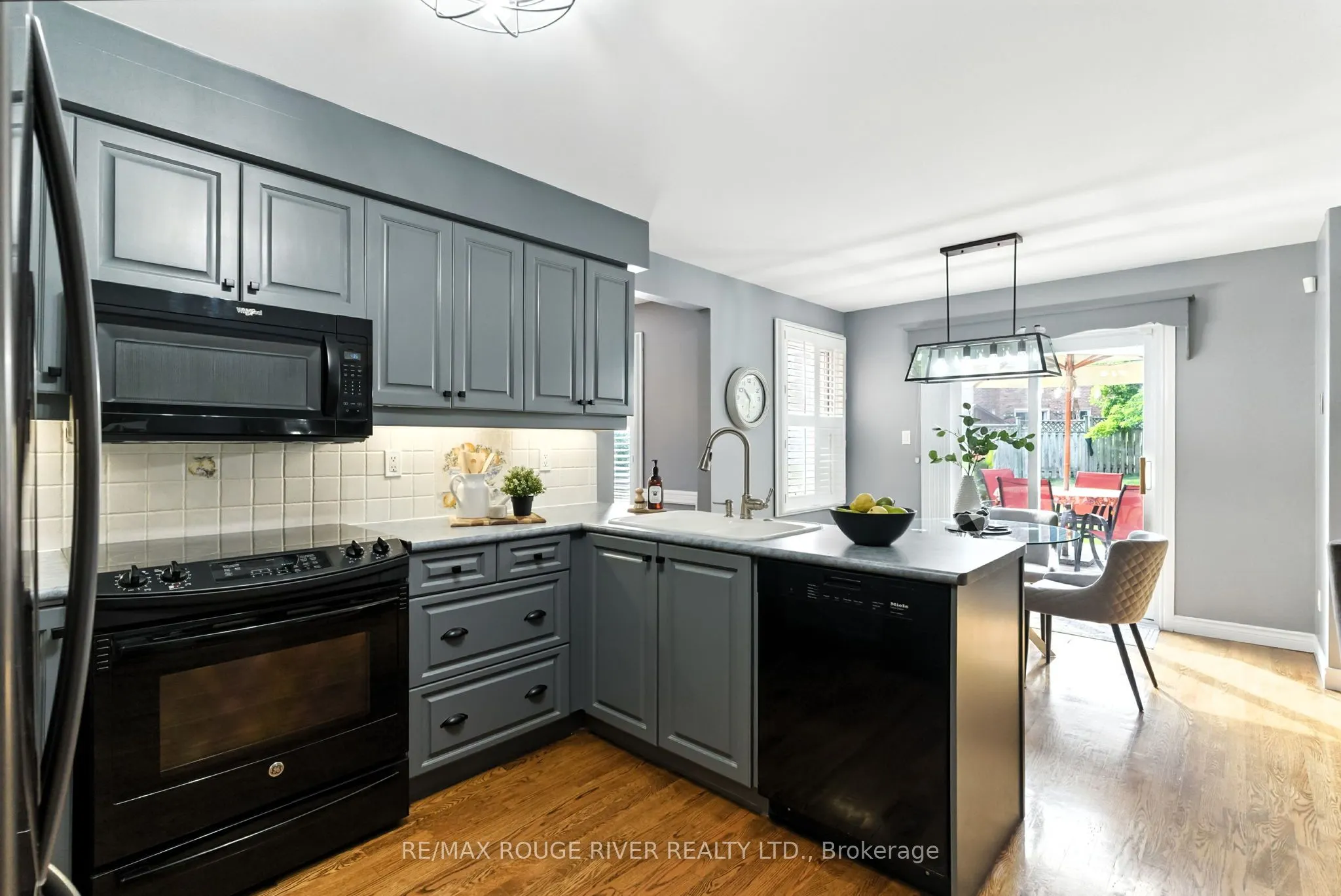 12 Limestone Crescent