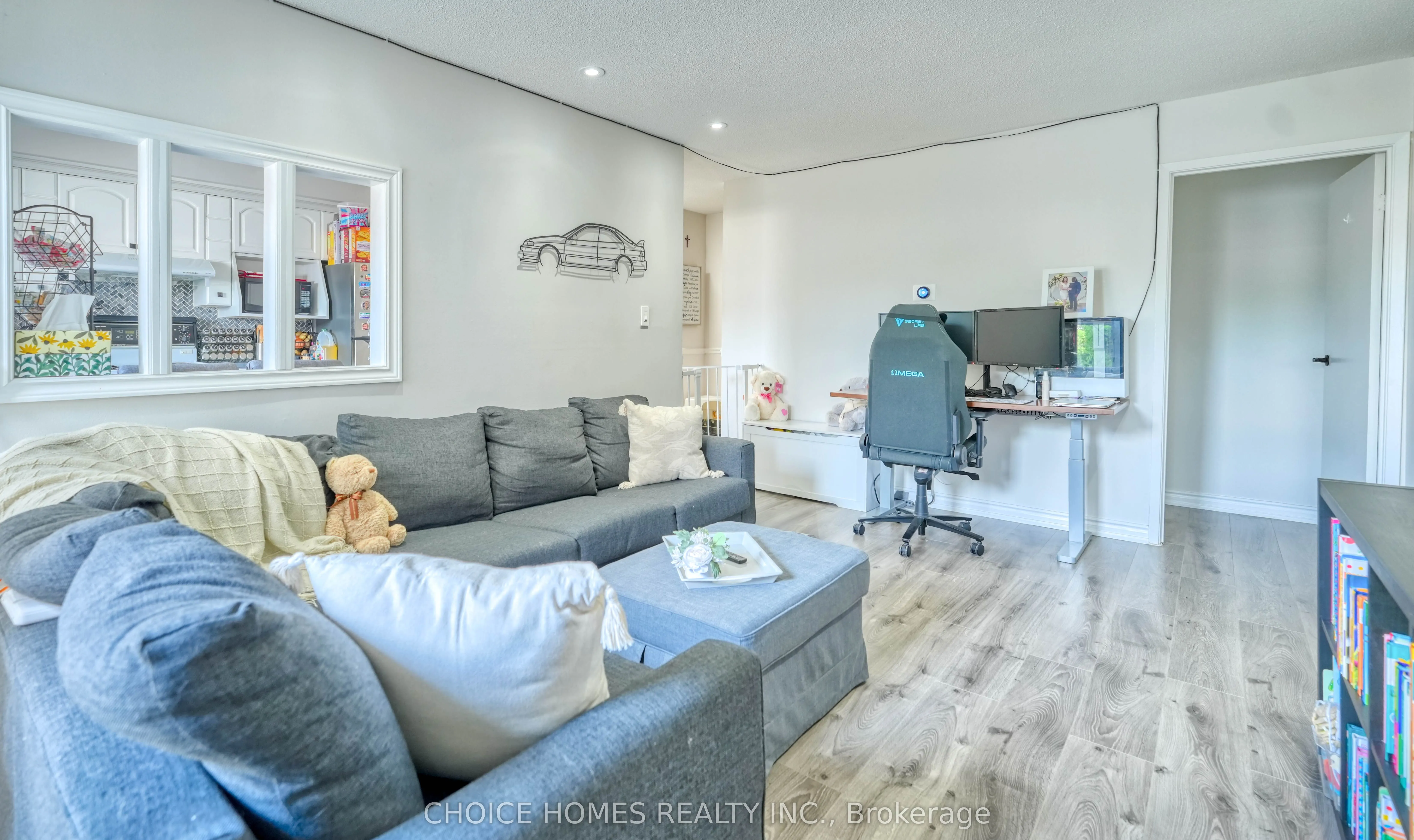 1333 Mary Street N, #75